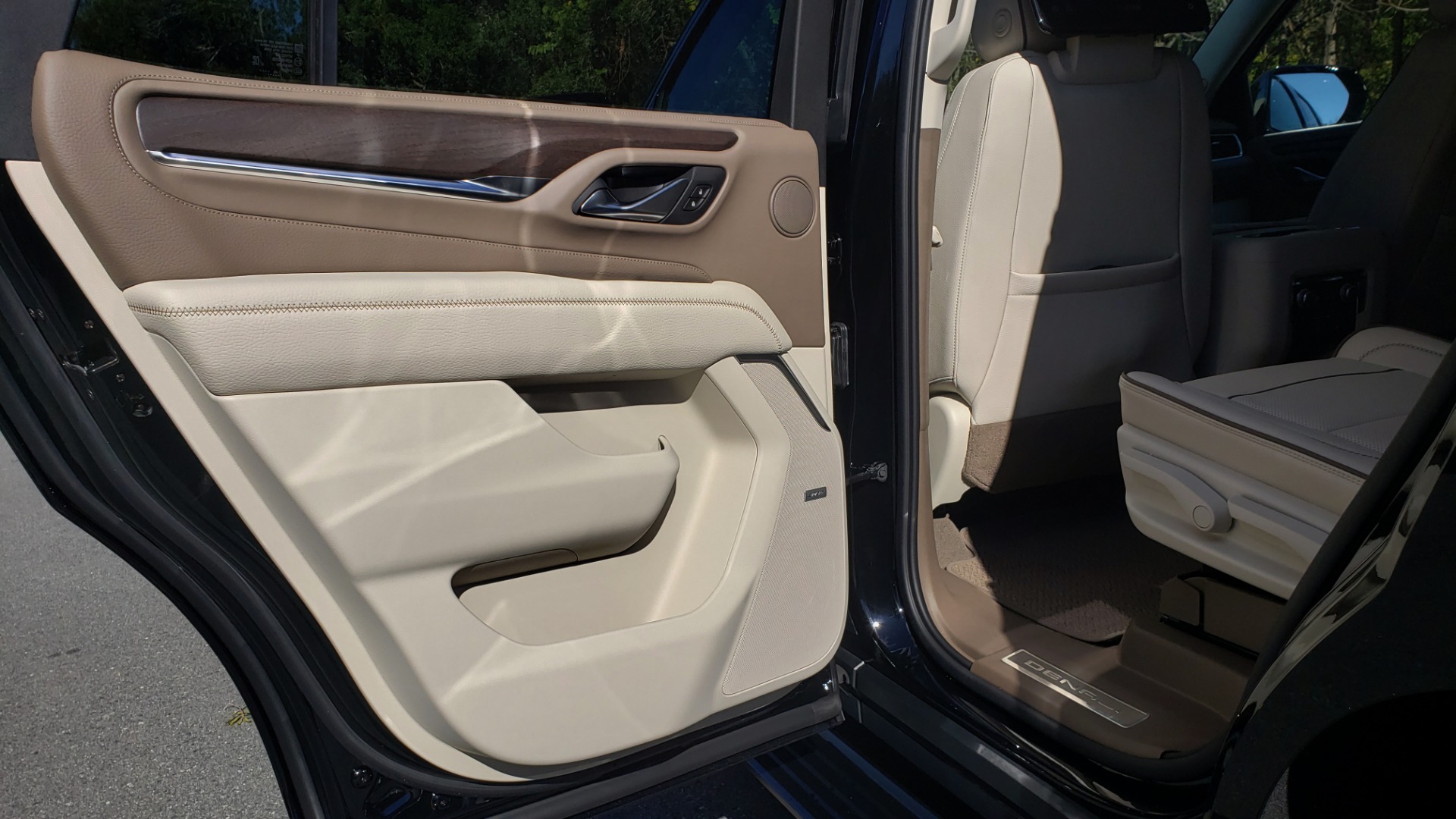 Used 2021 GMC YUKON DENALI PREMIUM 4WD / NAV / ADVANCED TECH / ENTERTAINMENT for sale Sold at Formula Imports in Charlotte NC 28227 69