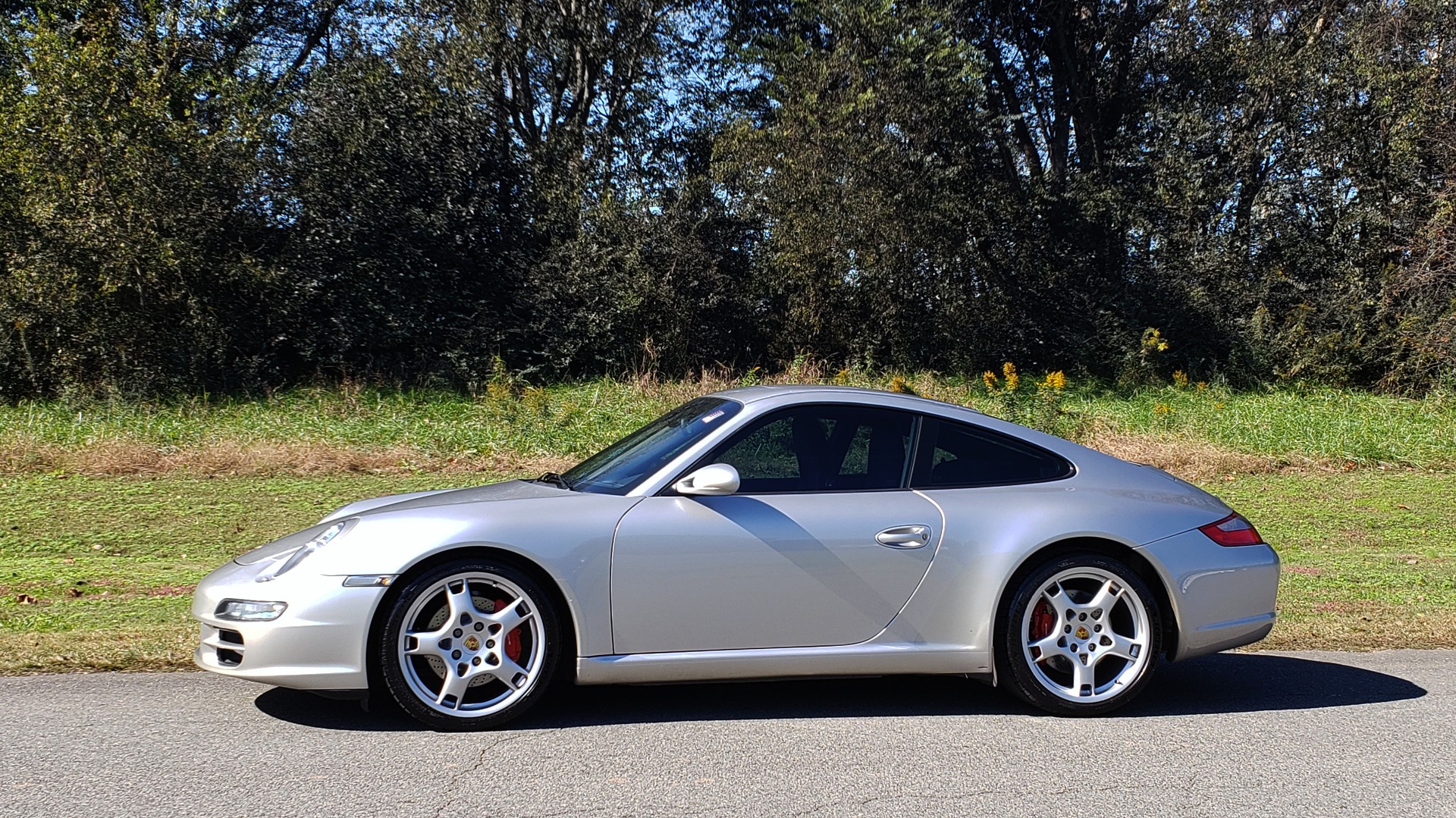 Used 2006 Porsche 911 CARRERA S / 5-SPD AUTO / SPORT CHRONO / NAV / BOSE / SUNROOF for sale Sold at Formula Imports in Charlotte NC 28227 5