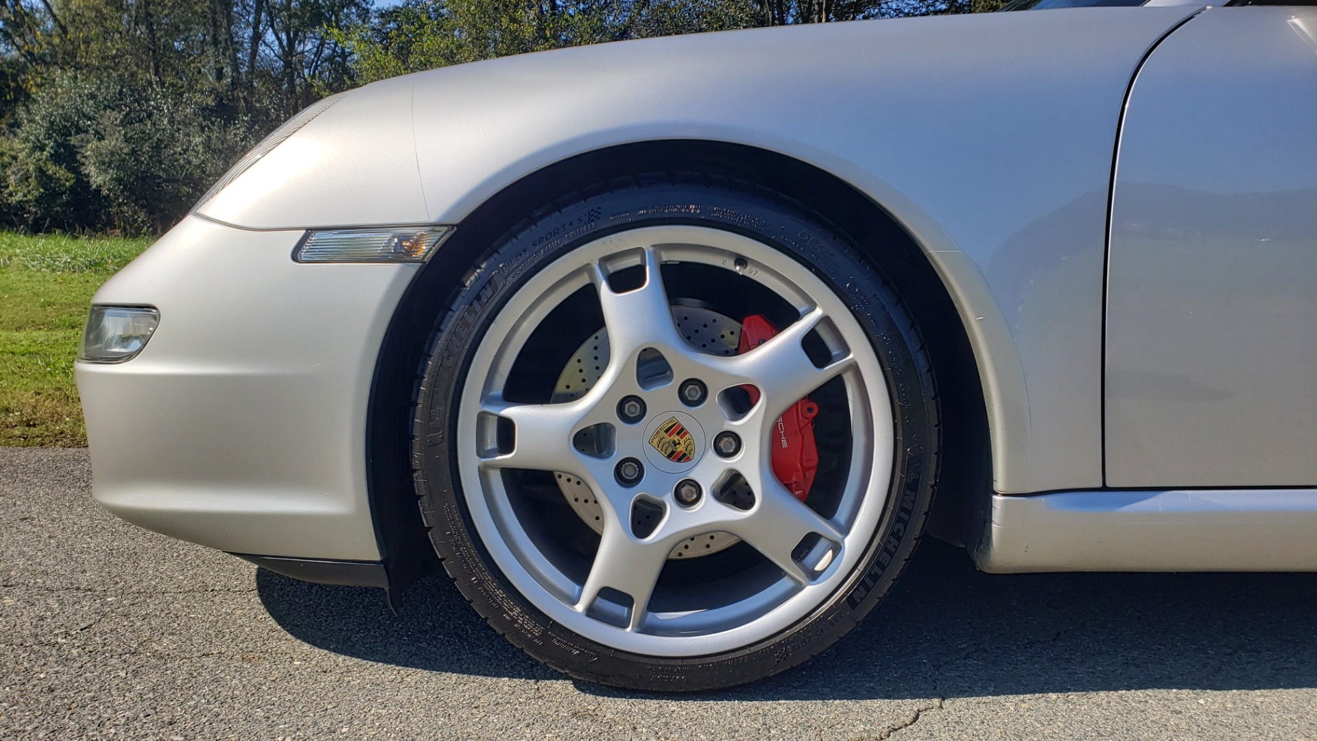 Used 2006 Porsche 911 CARRERA S / 5-SPD AUTO / SPORT CHRONO / NAV / BOSE / SUNROOF for sale Sold at Formula Imports in Charlotte NC 28227 79