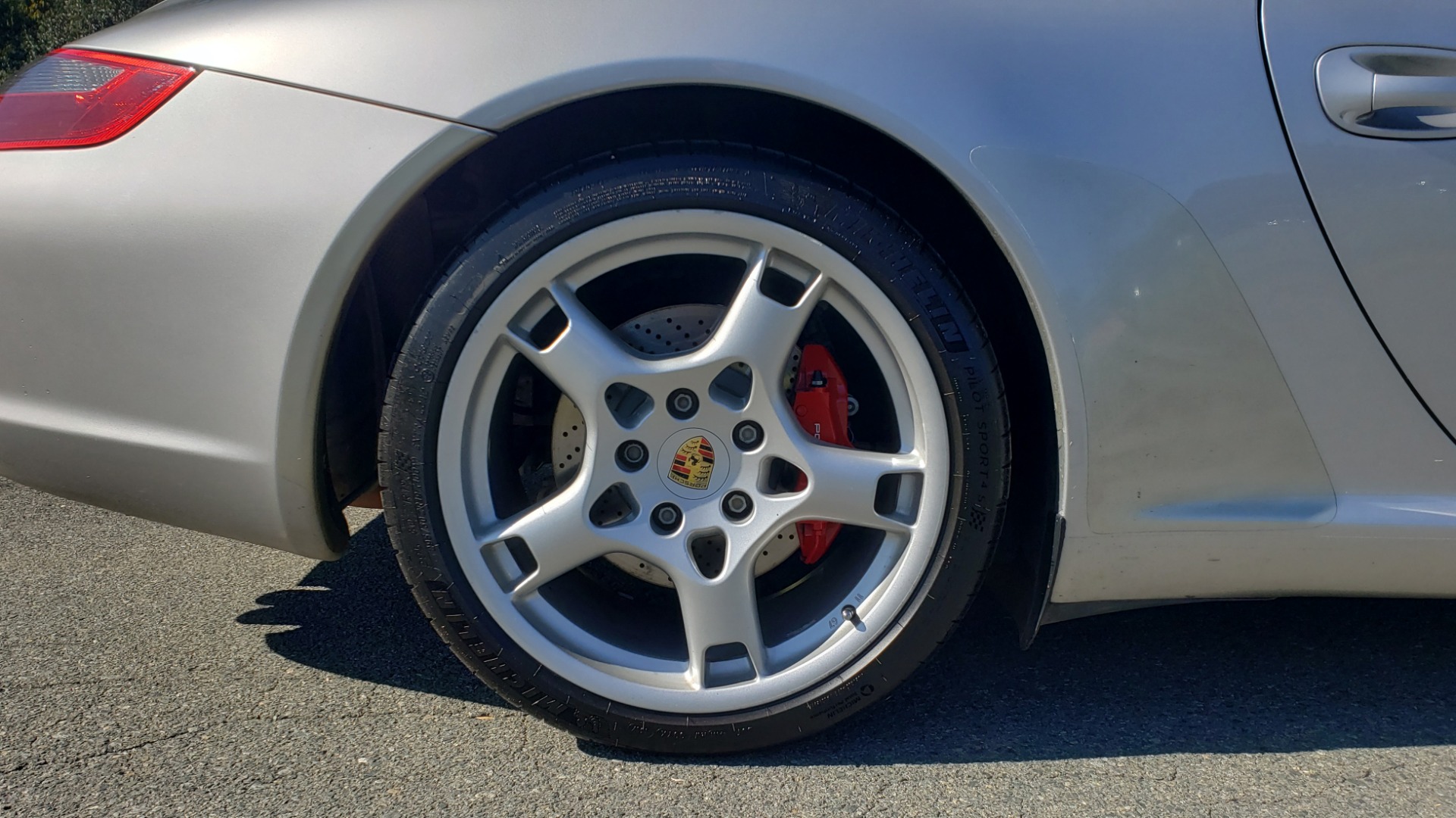 Used 2006 Porsche 911 CARRERA S / 5-SPD AUTO / SPORT CHRONO / NAV / BOSE / SUNROOF for sale Sold at Formula Imports in Charlotte NC 28227 81