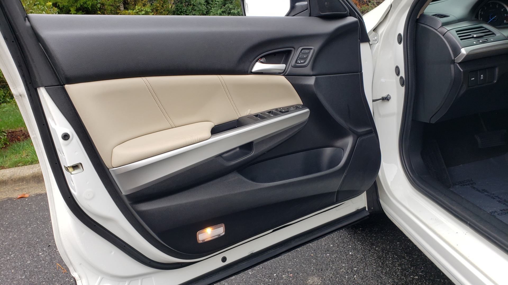 Used 2015 Honda CROSSTOUR EX-L 2WD / SUNROOF / REARVIEW / 17-IN ALLOY WHEELS for sale Sold at Formula Imports in Charlotte NC 28227 28