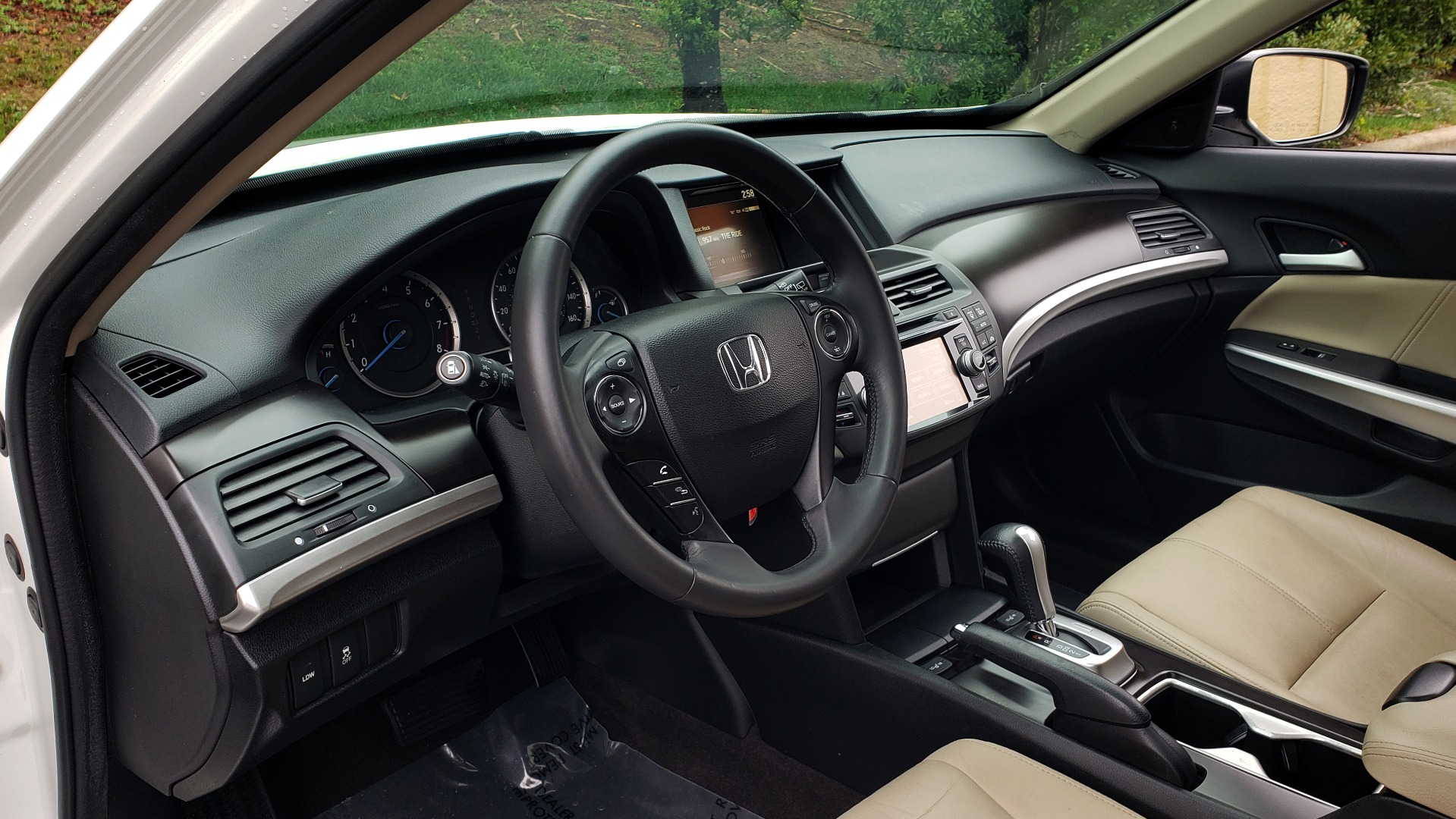 Used 2015 Honda CROSSTOUR EX-L 2WD / SUNROOF / REARVIEW / 17-IN ALLOY WHEELS for sale Sold at Formula Imports in Charlotte NC 28227 34