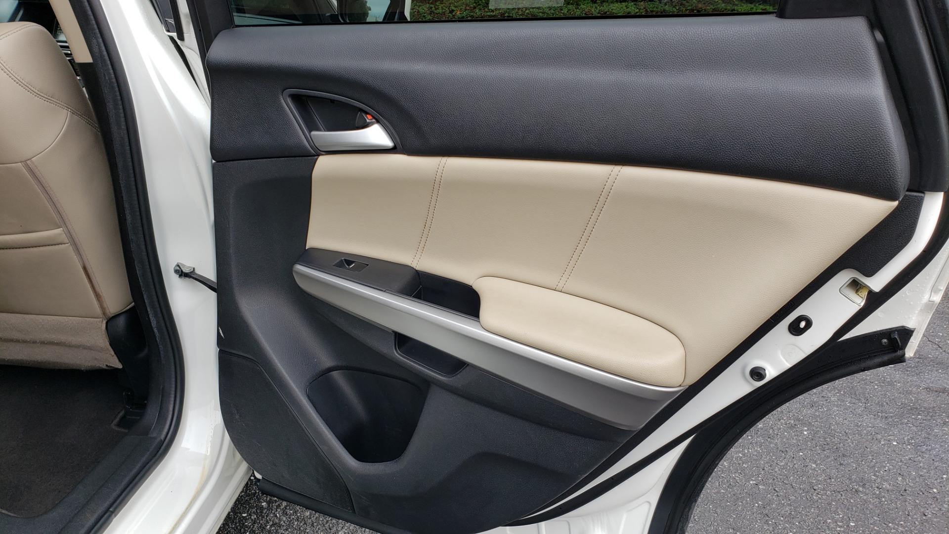 Used 2015 Honda CROSSTOUR EX-L 2WD / SUNROOF / REARVIEW / 17-IN ALLOY WHEELS for sale Sold at Formula Imports in Charlotte NC 28227 65