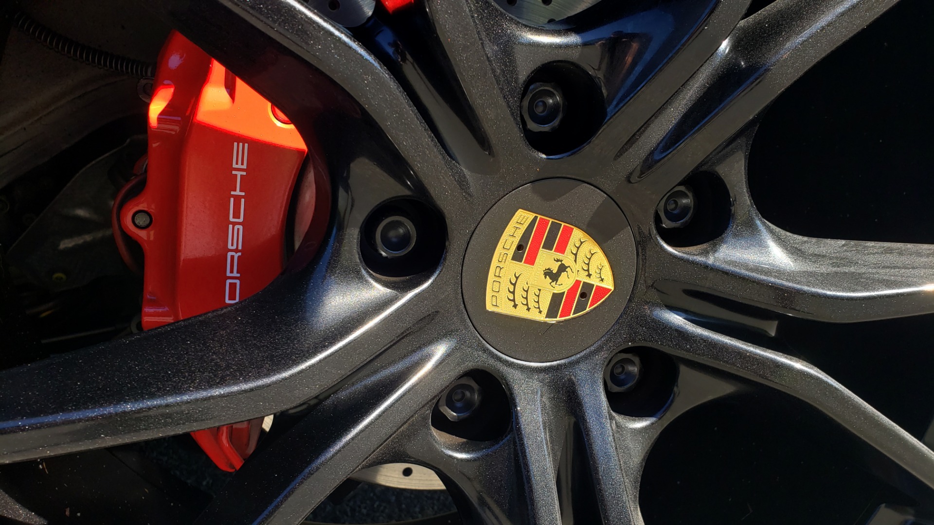 Used 2019 Porsche 718 CAYMAN S COUPE / PDK TRANS / LCA / BOSE / HTD STS / LIGHT DESIGN PKG for sale Sold at Formula Imports in Charlotte NC 28227 11