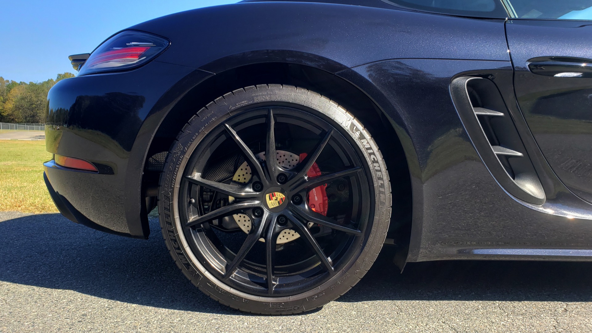 Used 2019 Porsche 718 CAYMAN S COUPE / PDK TRANS / LCA / BOSE / HTD STS / LIGHT DESIGN PKG for sale Sold at Formula Imports in Charlotte NC 28227 72