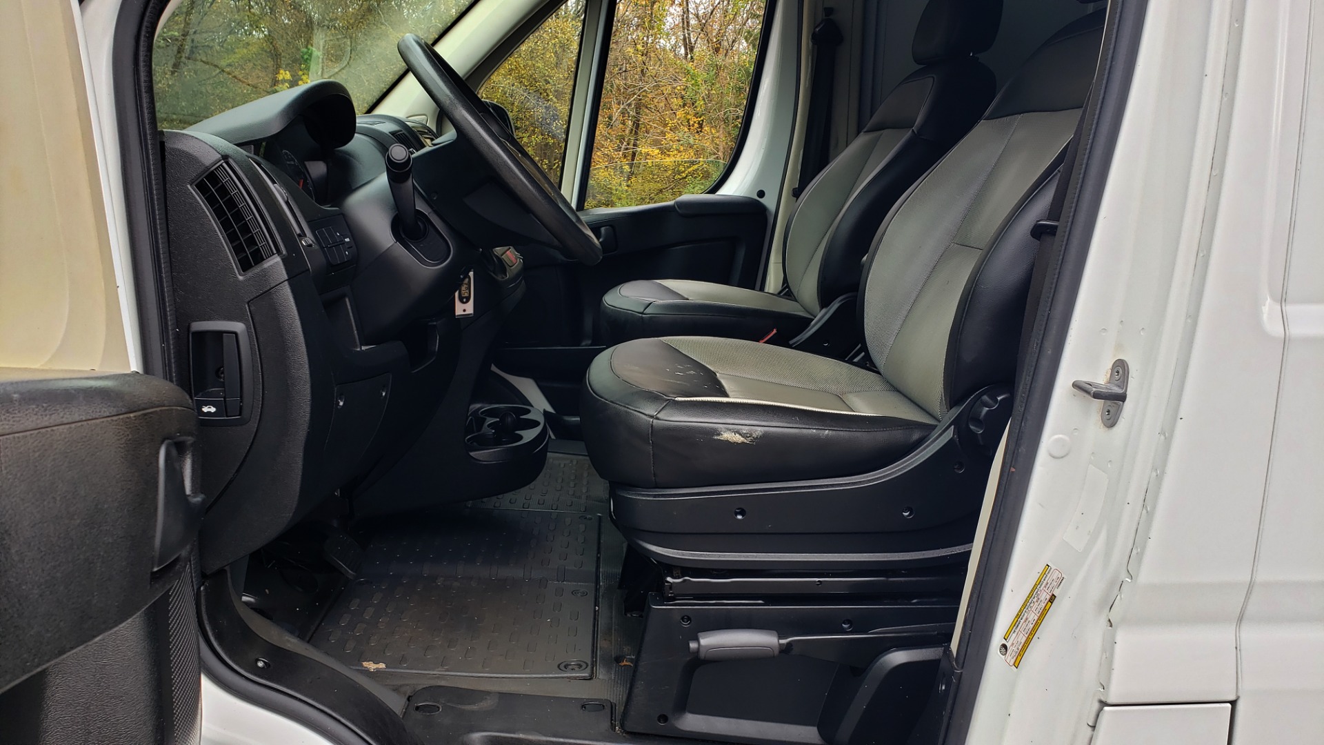 Used 2015 Ram PROMASTER CARGO VAN 136-INCH WB / LOW ROOF / LADDER RACK / INSIDE RACKS for sale Sold at Formula Imports in Charlotte NC 28227 32