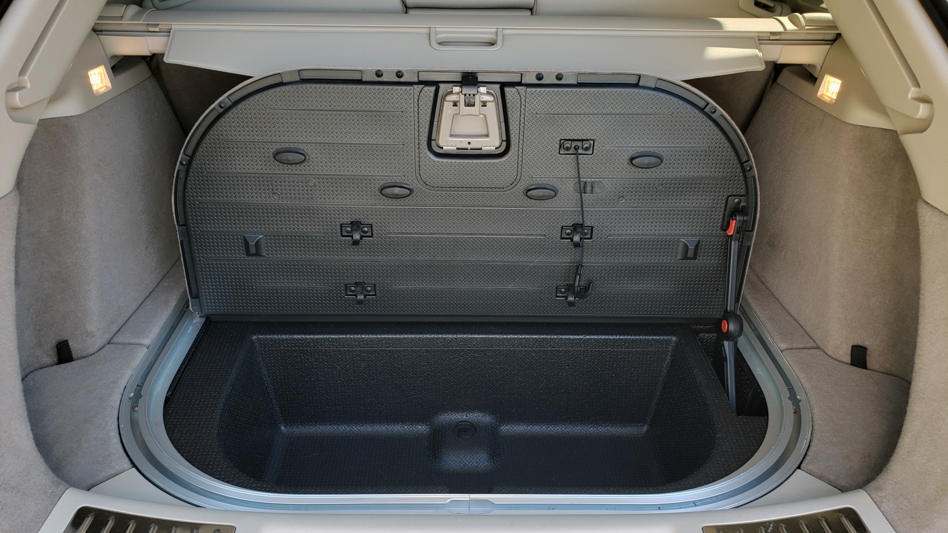 Used 2011 Cadillac SRX PERFORMANCE COLLECTION / ENT SYS / BOSE / REARVIEW for sale Sold at Formula Imports in Charlotte NC 28227 17