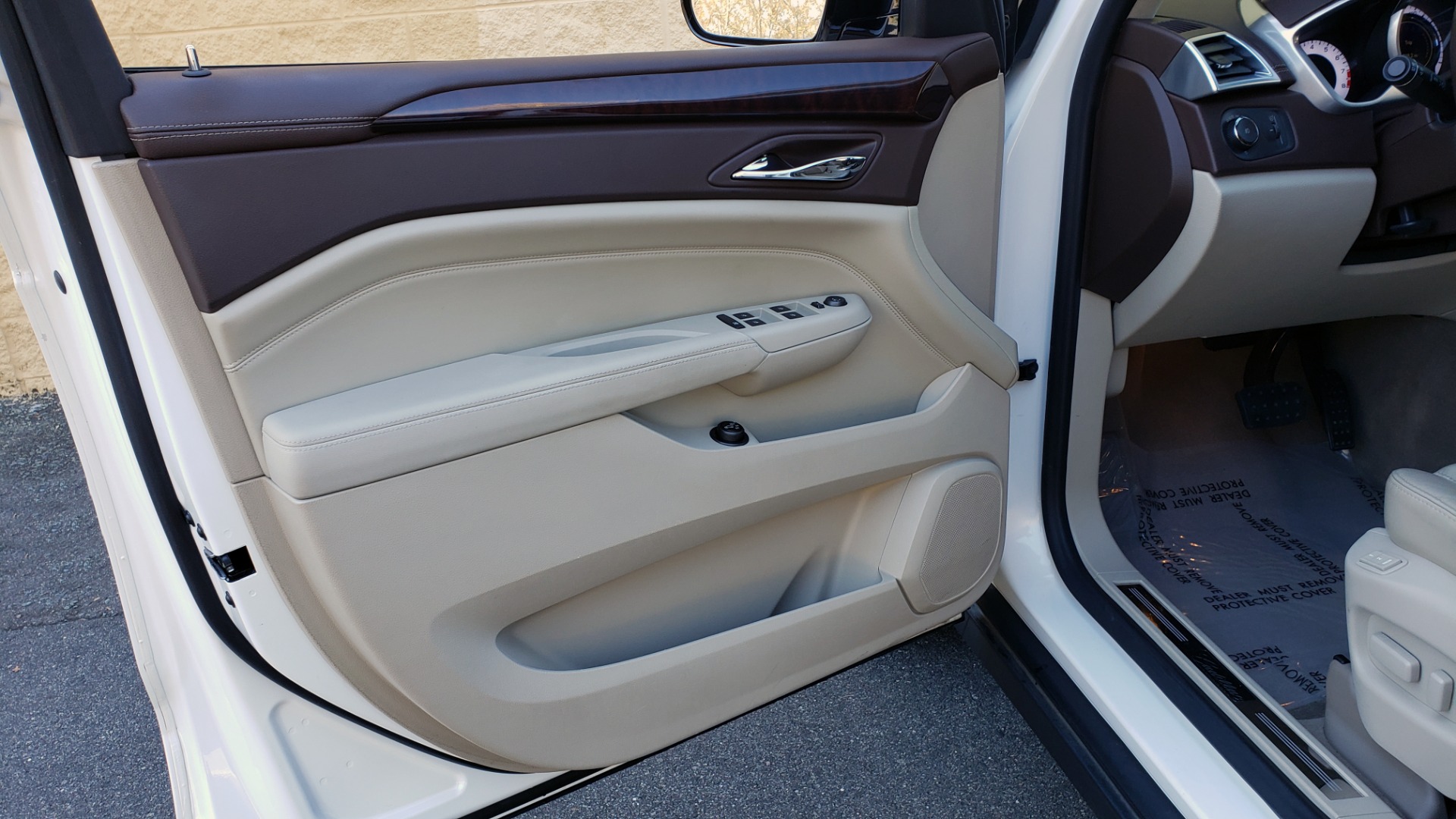 Used 2011 Cadillac SRX PERFORMANCE COLLECTION / ENT SYS / BOSE / REARVIEW for sale Sold at Formula Imports in Charlotte NC 28227 30