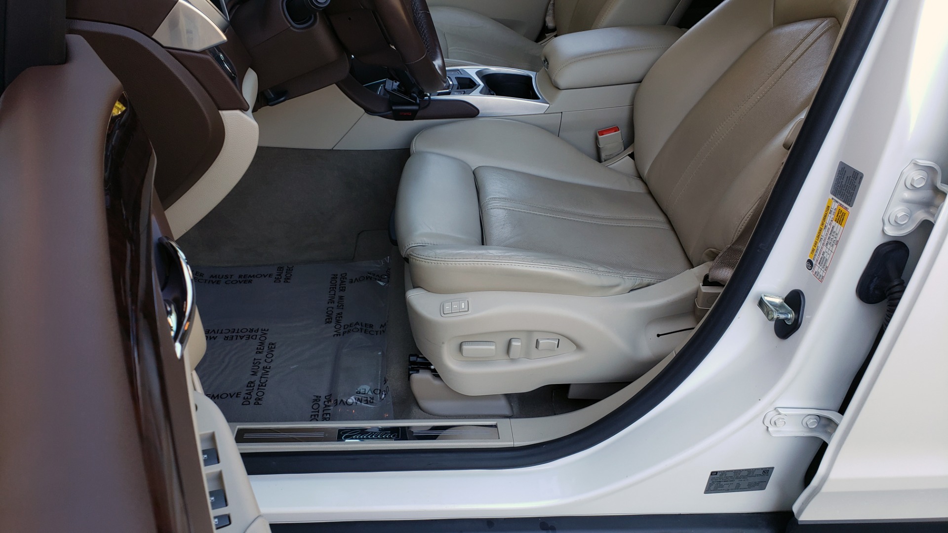 Used 2011 Cadillac SRX PERFORMANCE COLLECTION / ENT SYS / BOSE / REARVIEW for sale Sold at Formula Imports in Charlotte NC 28227 34