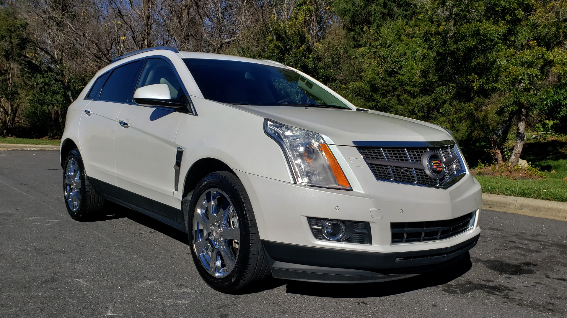 Used 2011 Cadillac SRX PERFORMANCE COLLECTION / ENT SYS / BOSE / REARVIEW for sale Sold at Formula Imports in Charlotte NC 28227 4