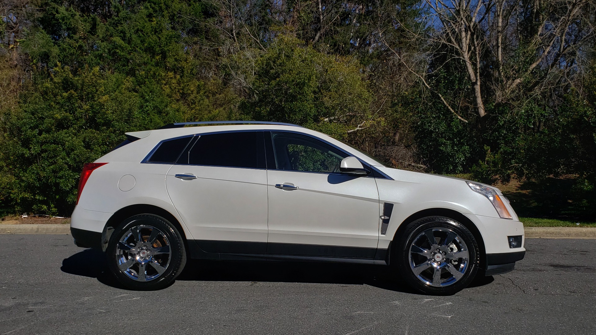 Used 2011 Cadillac SRX PERFORMANCE COLLECTION / ENT SYS / BOSE / REARVIEW for sale Sold at Formula Imports in Charlotte NC 28227 5