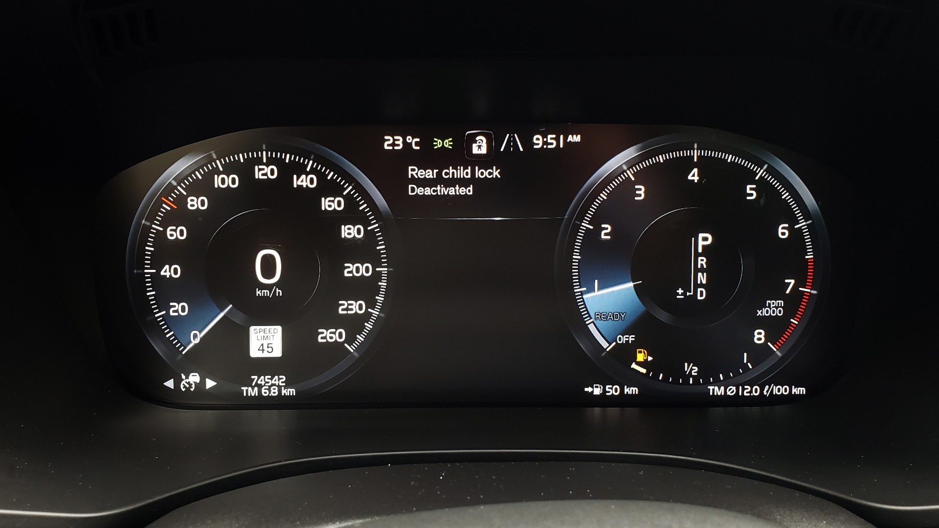 Used 2018 Volvo XC60 MOMENTUM AWD / NAV / SUNROOF / LKA / BLIS / PRK ASST for sale Sold at Formula Imports in Charlotte NC 28227 22