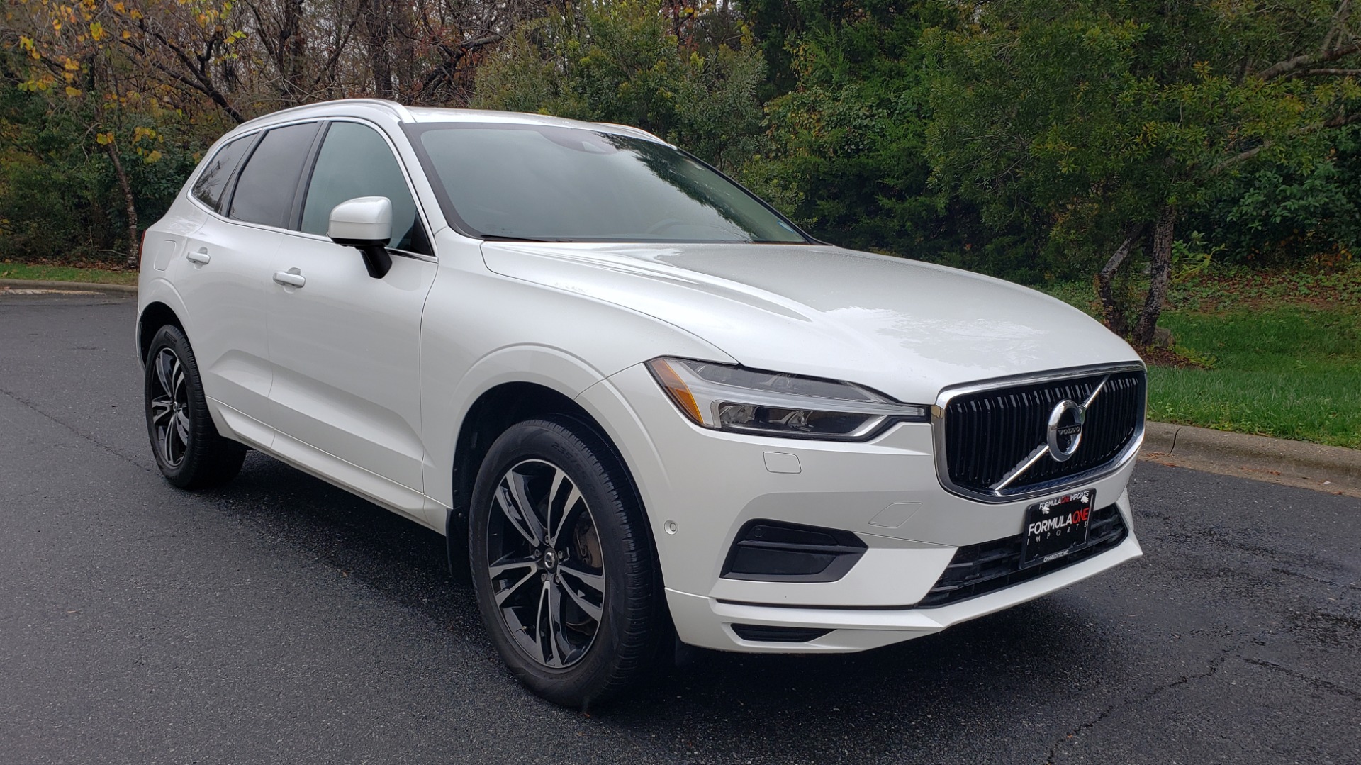 Used 2018 Volvo XC60 MOMENTUM AWD / NAV / SUNROOF / LKA / BLIS / PRK ASST for sale Sold at Formula Imports in Charlotte NC 28227 4