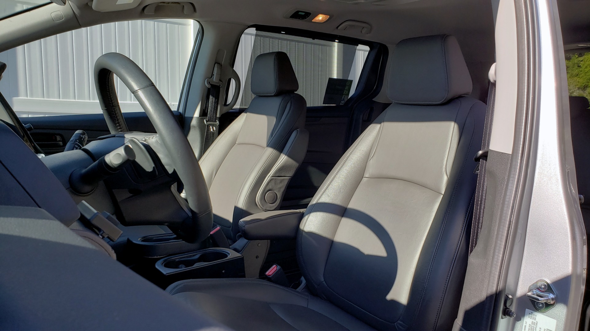 Used 2019 Honda ODYSSEY EX-L BRAUNABILITY / NAV / RES / LKA / BLUE-RAY / SUNROOF / REARVIEW for sale Sold at Formula Imports in Charlotte NC 28227 14