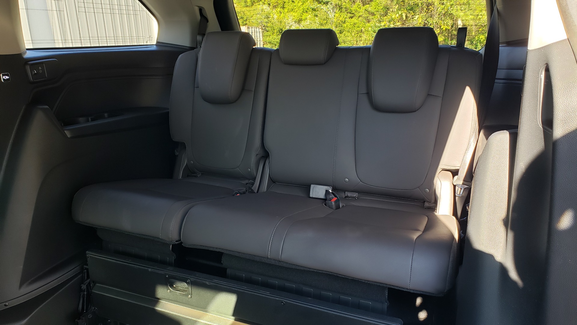 Used 2019 Honda ODYSSEY EX-L BRAUNABILITY / NAV / RES / LKA / BLUE-RAY / SUNROOF / REARVIEW for sale Sold at Formula Imports in Charlotte NC 28227 17