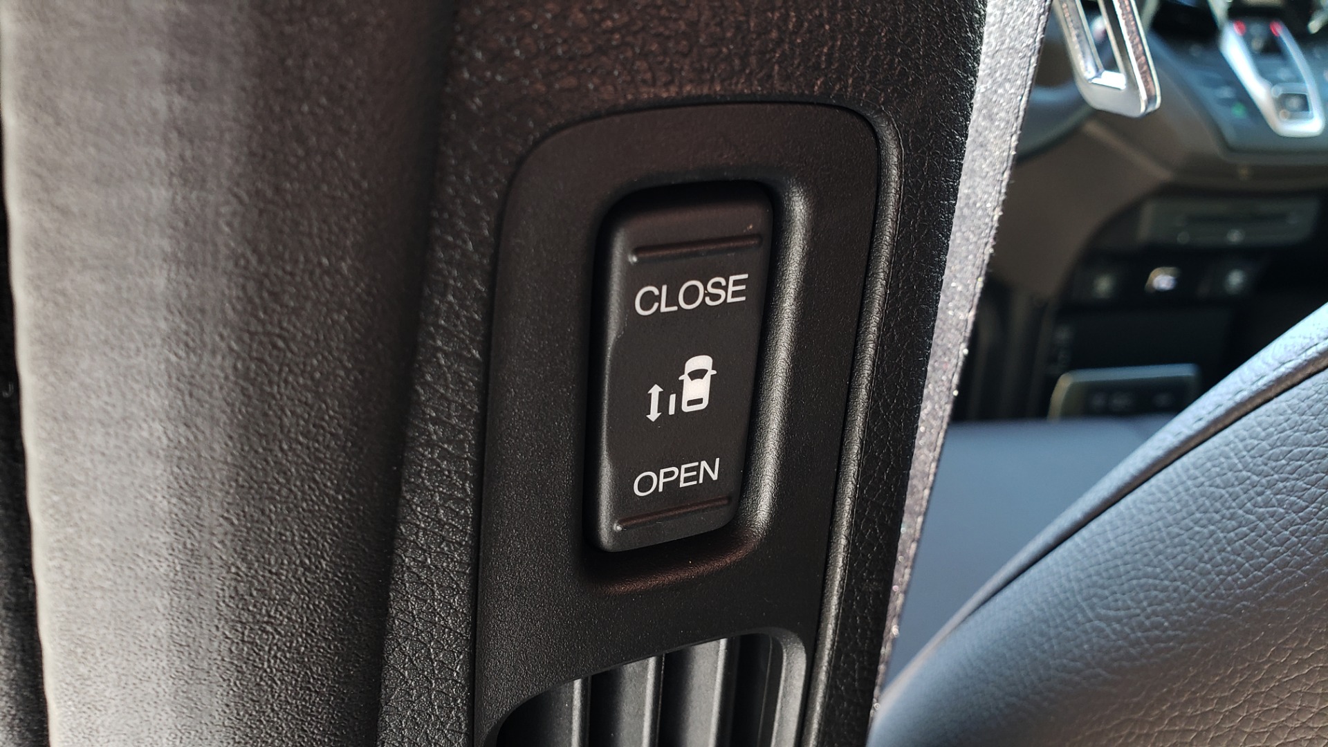 Used 2019 Honda ODYSSEY EX-L BRAUNABILITY / NAV / RES / LKA / BLUE-RAY / SUNROOF / REARVIEW for sale Sold at Formula Imports in Charlotte NC 28227 20