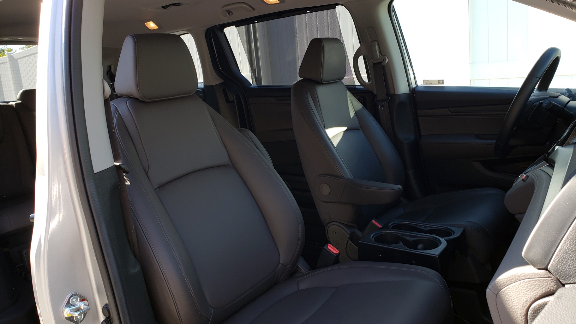 Used 2019 Honda ODYSSEY EX-L BRAUNABILITY / NAV / RES / LKA / BLUE-RAY / SUNROOF / REARVIEW for sale Sold at Formula Imports in Charlotte NC 28227 39