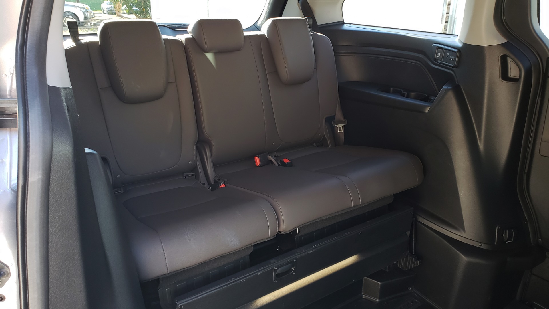 Used 2019 Honda ODYSSEY EX-L BRAUNABILITY / NAV / RES / LKA / BLUE-RAY / SUNROOF / REARVIEW for sale Sold at Formula Imports in Charlotte NC 28227 43
