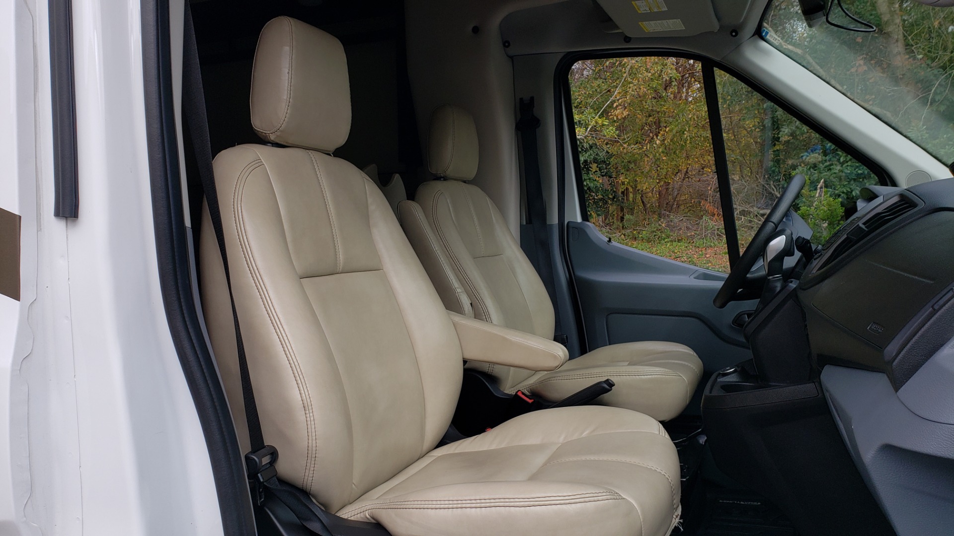 Used 2017 Ford TRANSIT 350 DRW THOR MOTOR COACH / 23TB RV / HEAD / SHOWER / KITCHEN for sale $68,995 at Formula Imports in Charlotte NC 28227 103