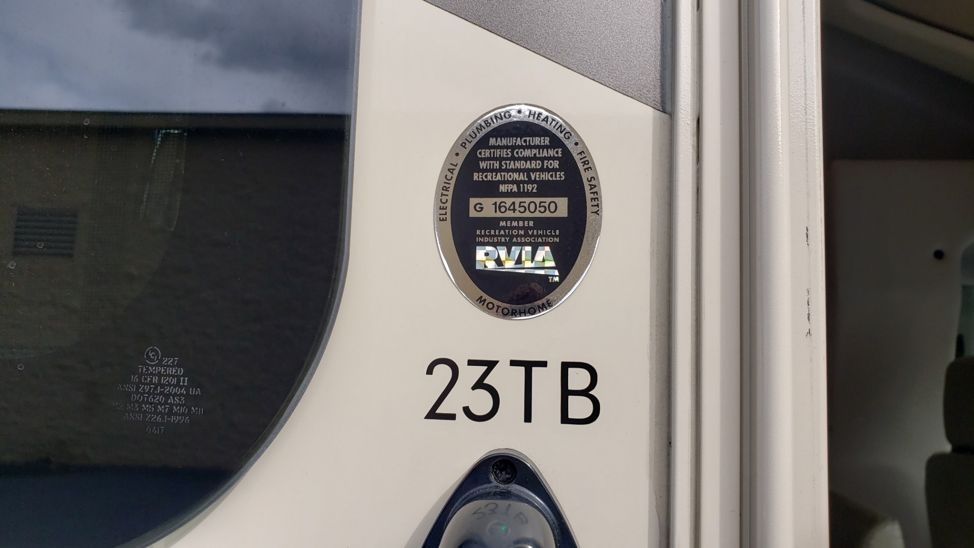 Used 2017 Ford TRANSIT 350 DRW THOR MOTOR COACH / 23TB RV / HEAD / SHOWER / KITCHEN for sale $68,995 at Formula Imports in Charlotte NC 28227 18