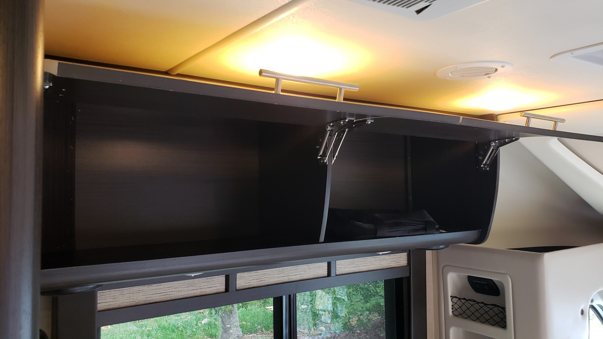 Used 2017 Ford TRANSIT 350 DRW THOR MOTOR COACH / 23TB RV / HEAD / SHOWER / KITCHEN for sale $68,995 at Formula Imports in Charlotte NC 28227 33
