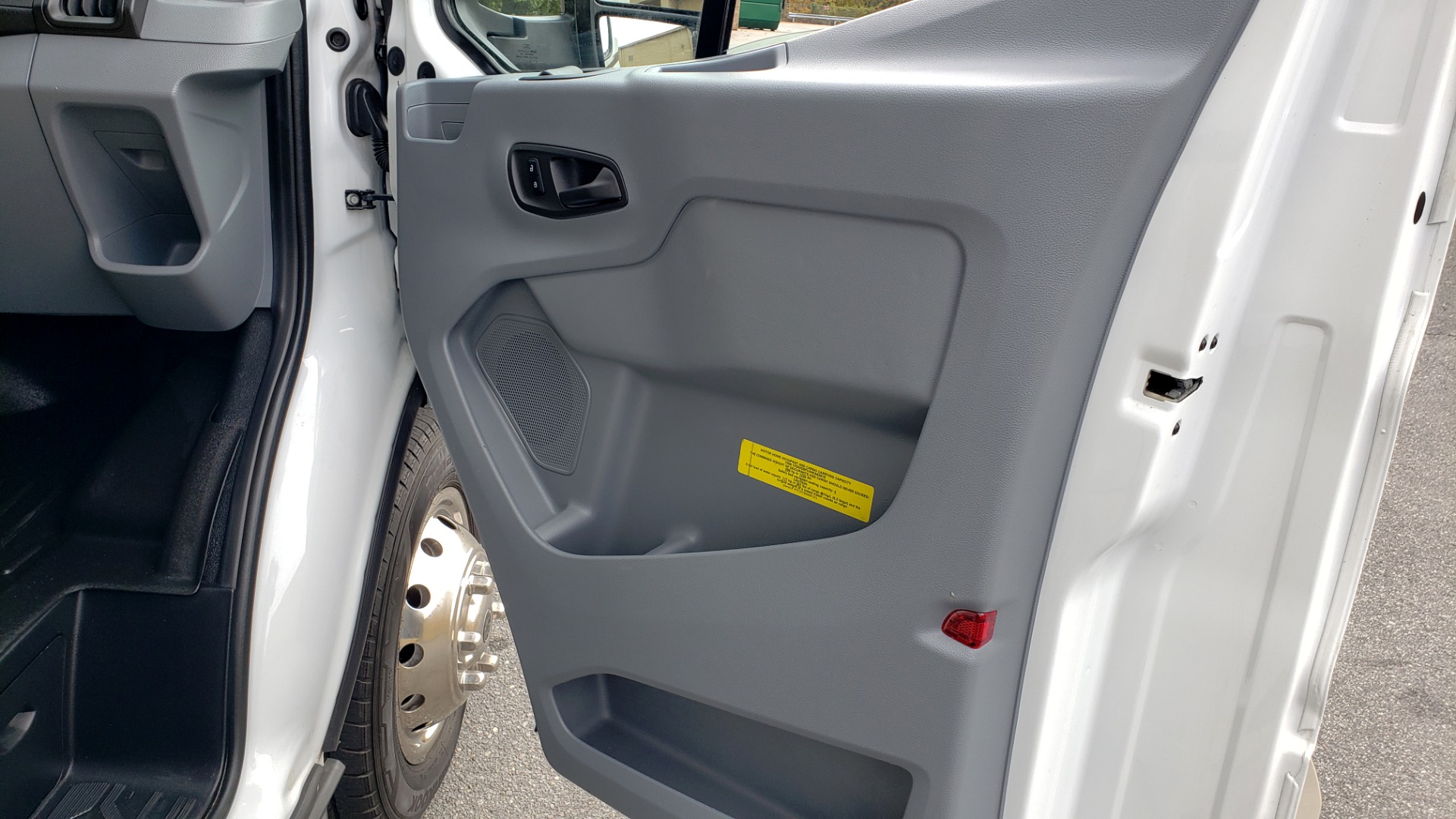 Used 2017 Ford Transit Cutaway 350 HD for sale Sold at Formula Imports in Charlotte NC 28227 99