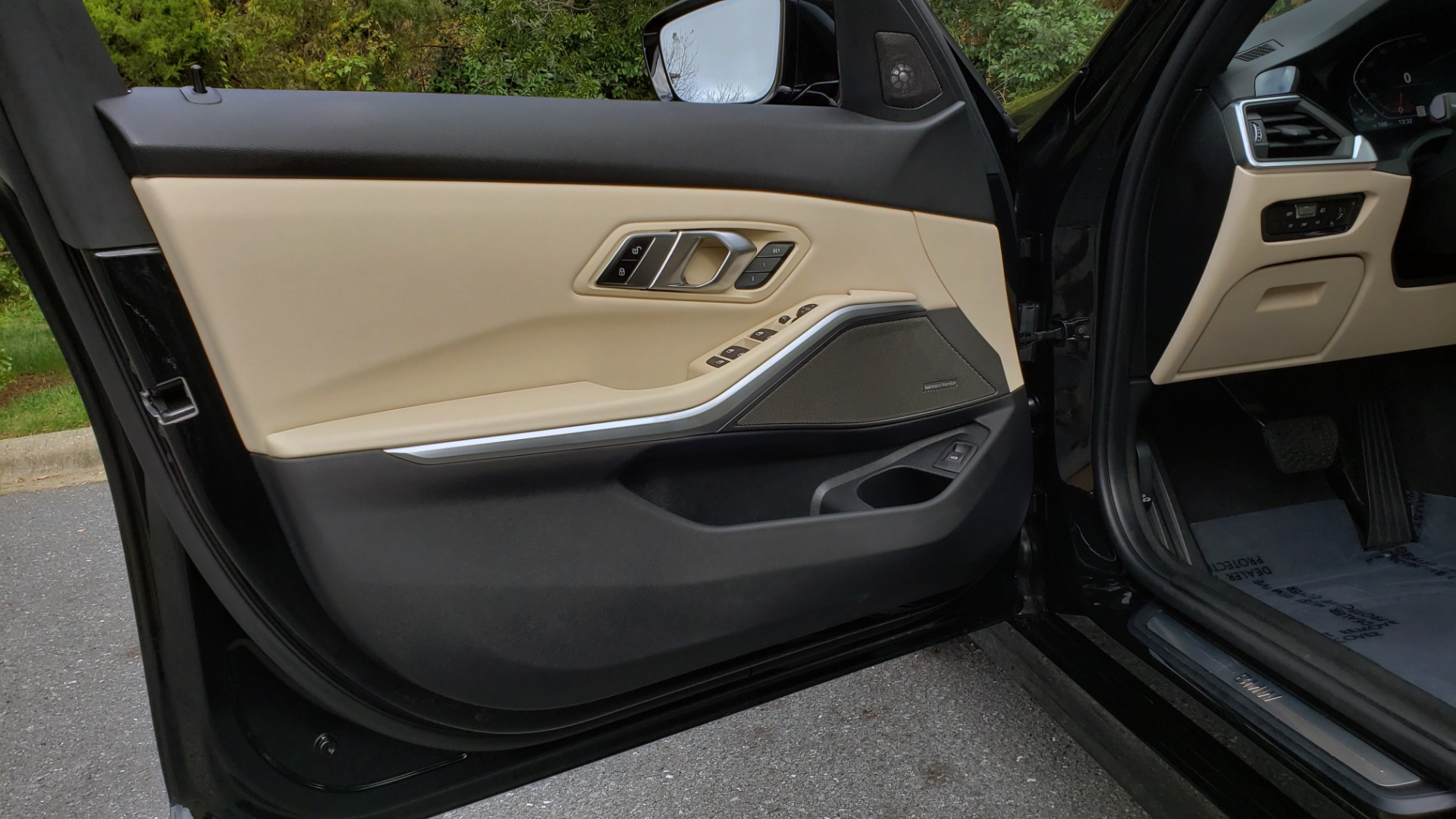 Used 2019 BMW 3 SERIES 330I PREM PKG / NAV / CONV PKG / H&K SND / LIVE COCKPIT PRO for sale Sold at Formula Imports in Charlotte NC 28227 30