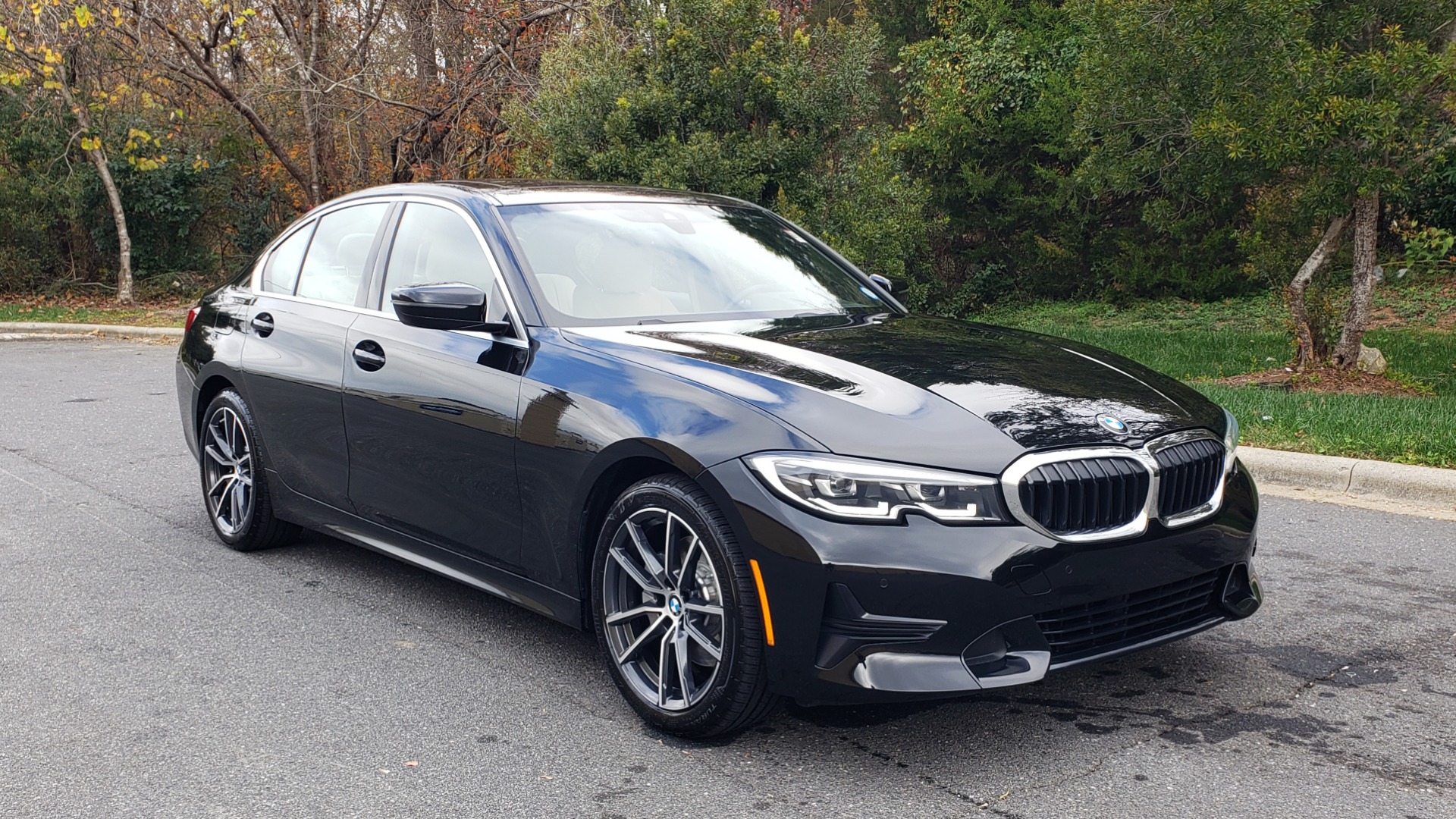 Used 2019 BMW 3 SERIES 330I PREM PKG / NAV / CONV PKG / H&K SND / LIVE COCKPIT PRO for sale Sold at Formula Imports in Charlotte NC 28227 5