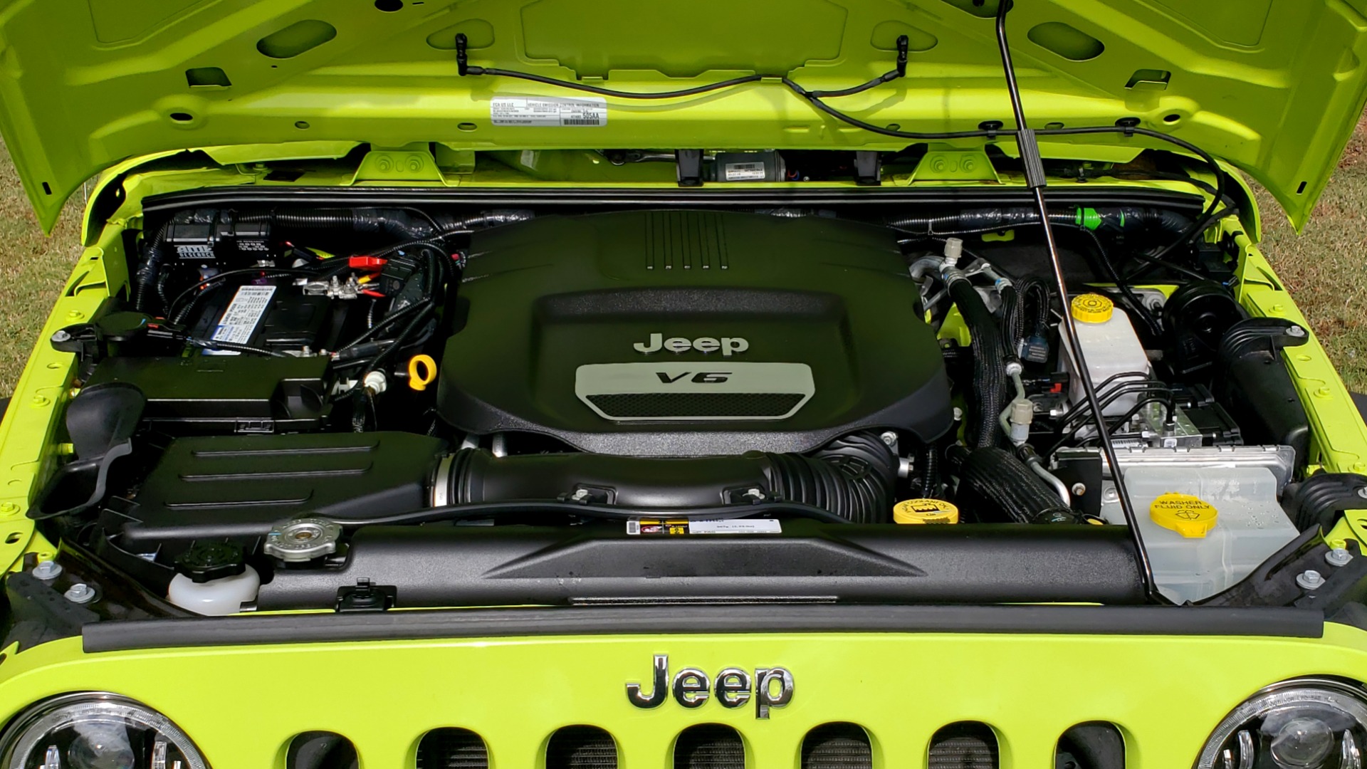 Used 2016 Jeep WRANGLER UNLIMITED SPORT 4X4 / POWER TOP / NAV / HTD STS / REARVIEW for sale Sold at Formula Imports in Charlotte NC 28227 23