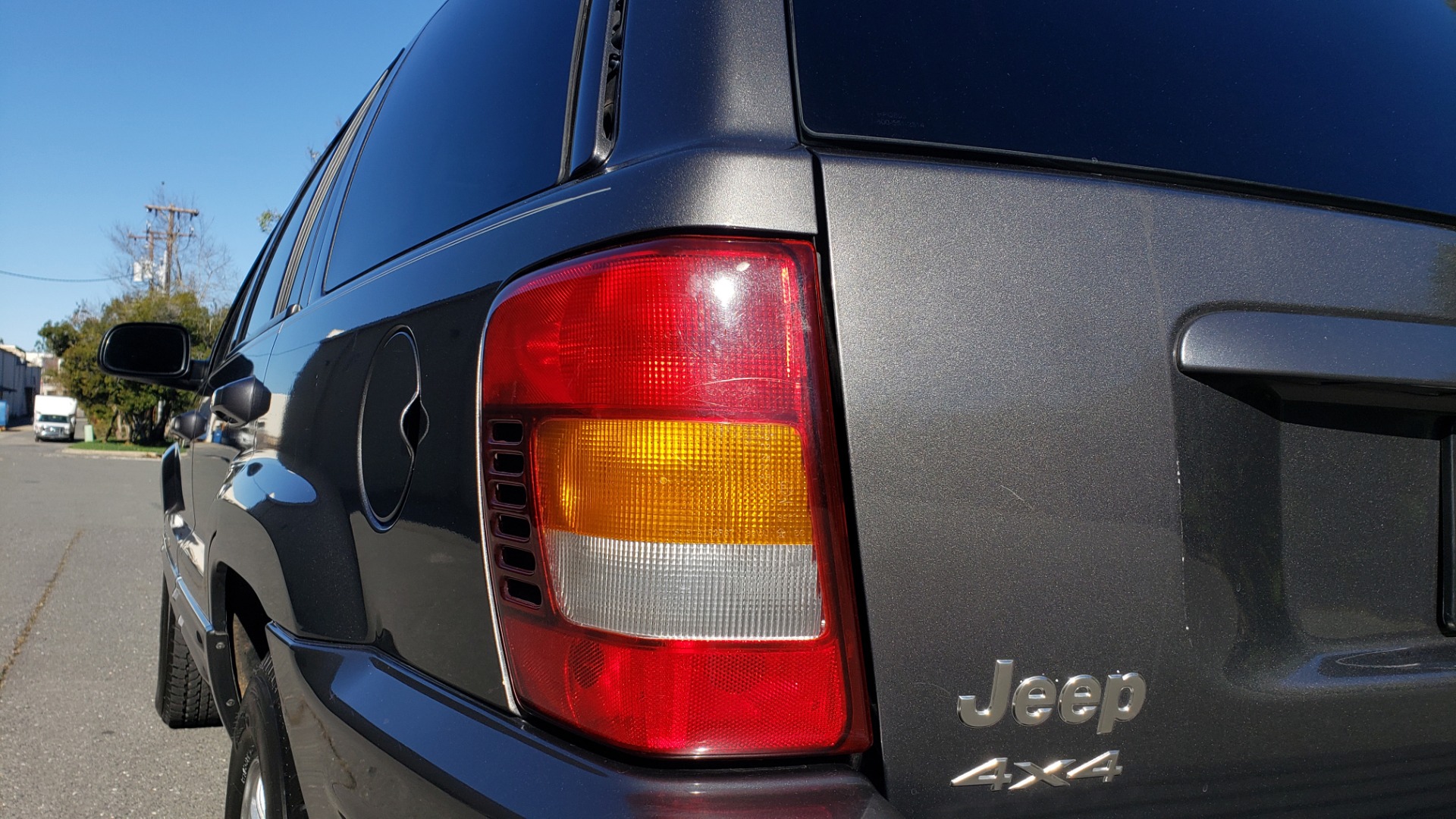 Used 2002 Jeep GRAND CHEROKEE LIMITED 4X4 / SUNROOF / 4.7L V8 / 5-SPD AUTO / CLD WTHR for sale Sold at Formula Imports in Charlotte NC 28227 33