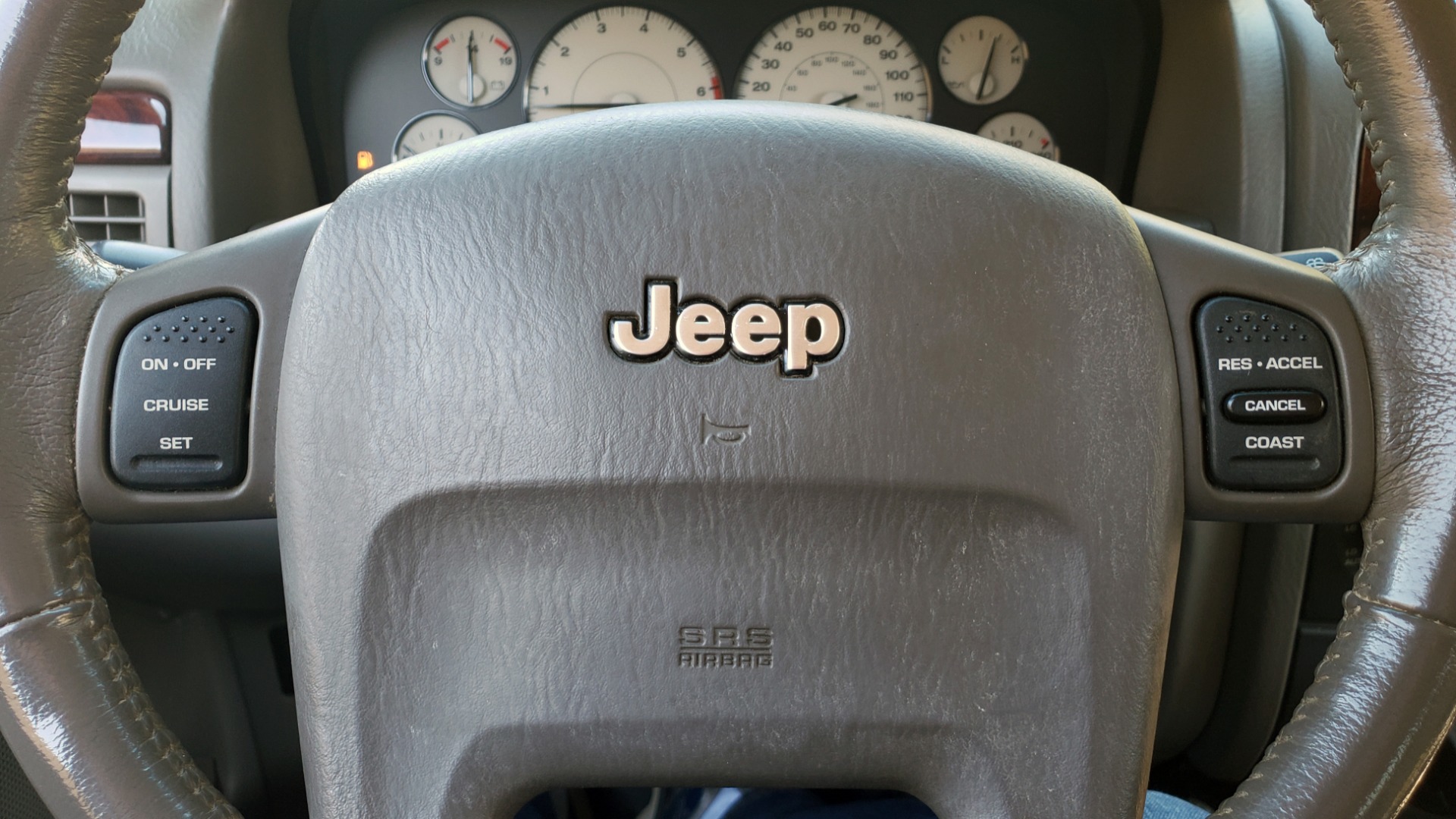 Used 2002 Jeep GRAND CHEROKEE LIMITED 4X4 / SUNROOF / 4.7L V8 / 5-SPD AUTO / CLD WTHR for sale Sold at Formula Imports in Charlotte NC 28227 44