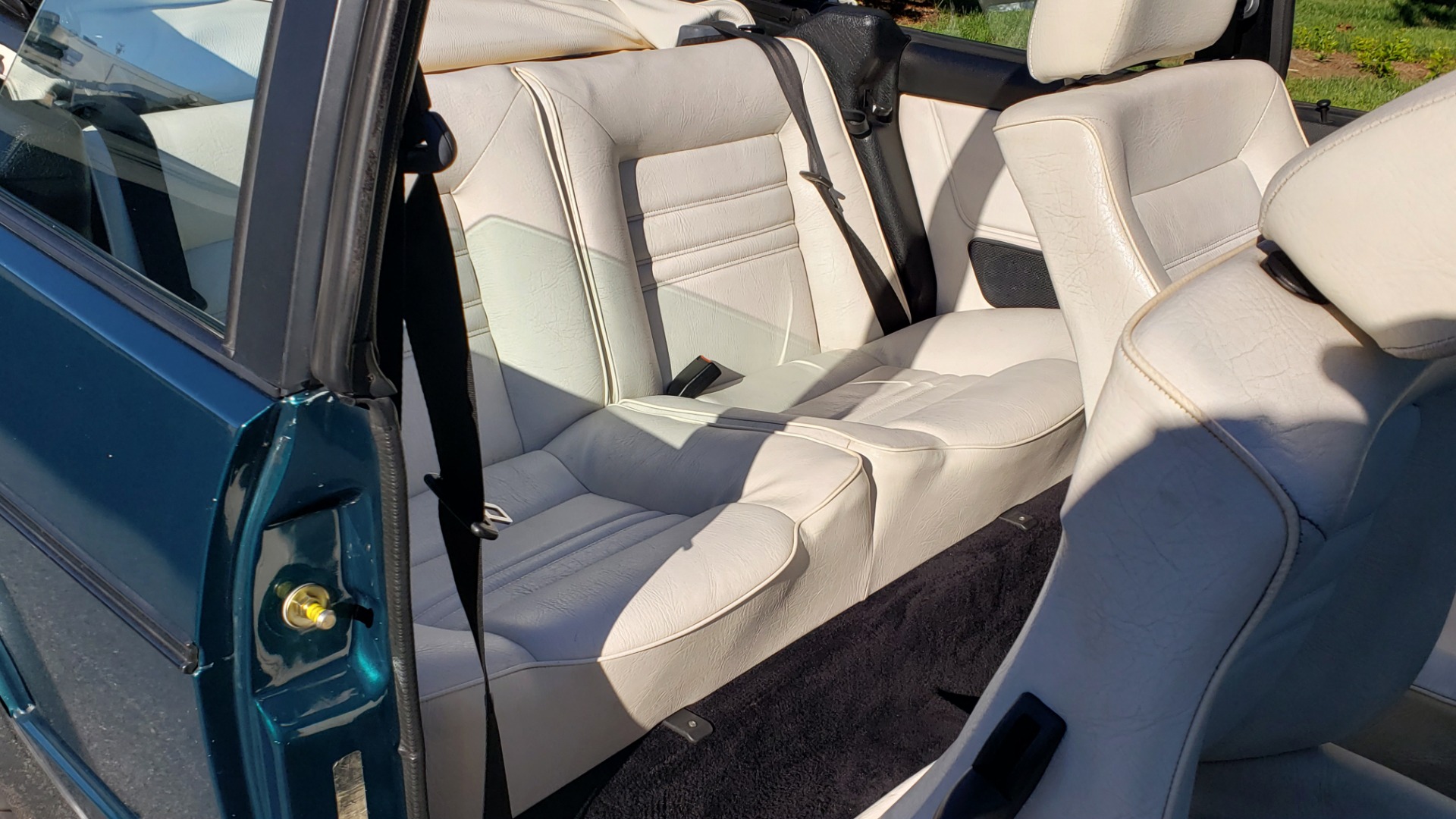 Used 1992 Volkswagen CABRIOLET 5-SPEED MAN / 4-CYL / AIR / 94K MILES / VERY CLEAN for sale Sold at Formula Imports in Charlotte NC 28227 54