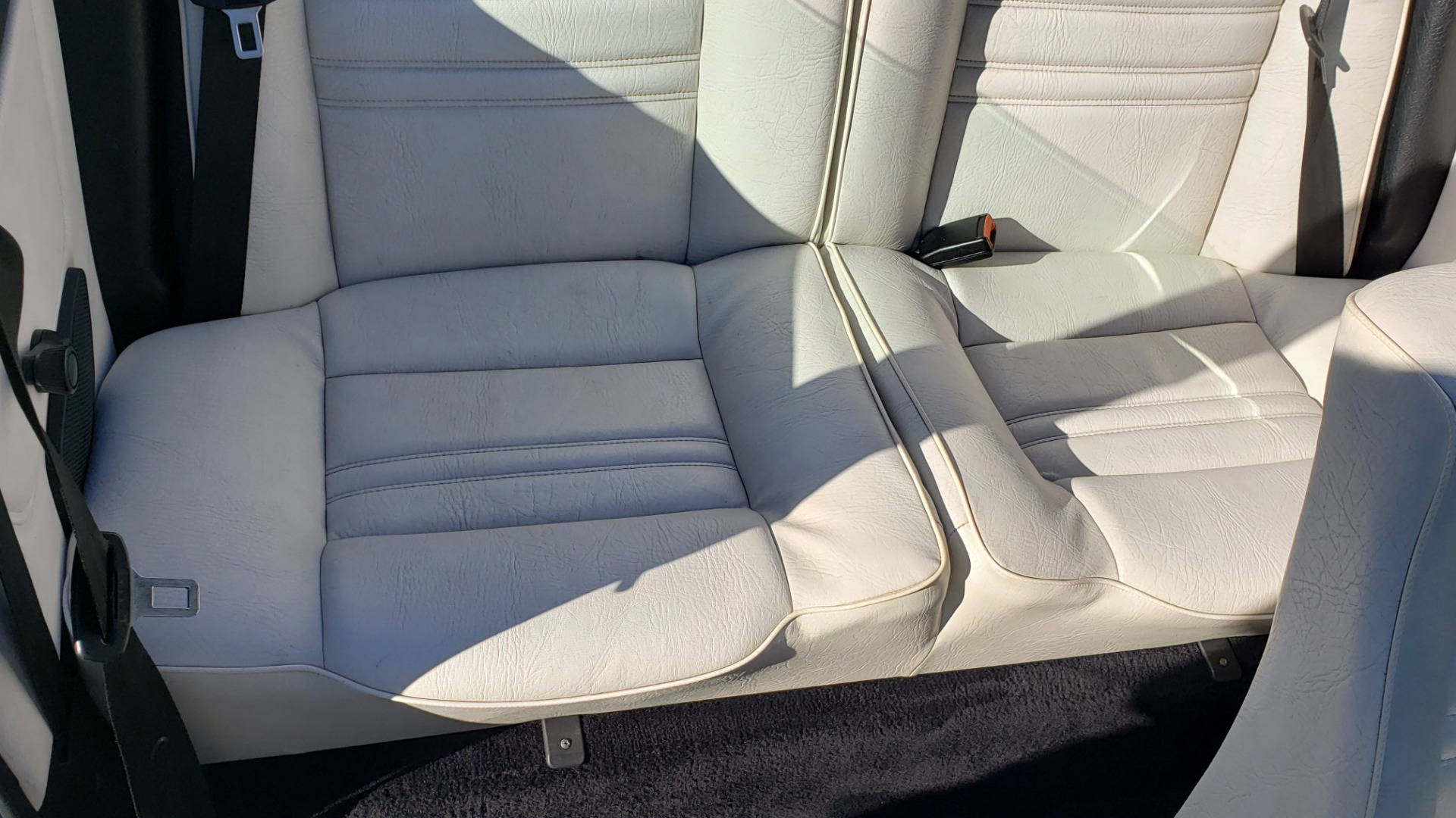 Used 1992 Volkswagen CABRIOLET 5-SPEED MAN / 4-CYL / AIR / 94K MILES / VERY CLEAN for sale Sold at Formula Imports in Charlotte NC 28227 55