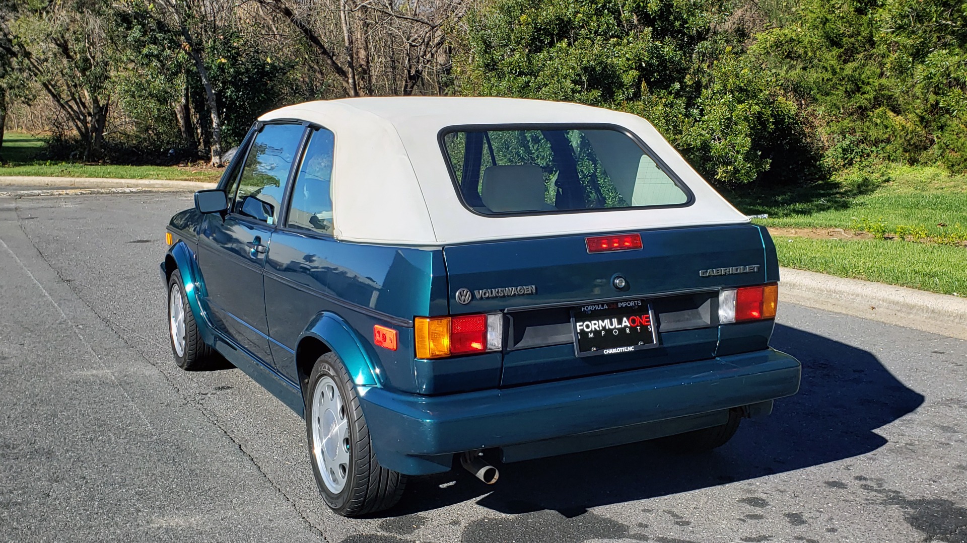 Used 1992 Volkswagen CABRIOLET 5-SPEED MAN / 4-CYL / AIR / 94K MILES / VERY CLEAN for sale Sold at Formula Imports in Charlotte NC 28227 6
