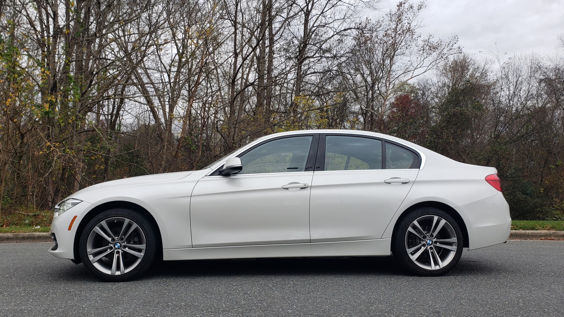 Used 2017 BMW 3 SERIES 330I XDRIVE PREMIUM / NAV / DRVR ASST / CLD WTHR / REARVIEW for sale Sold at Formula Imports in Charlotte NC 28227 2