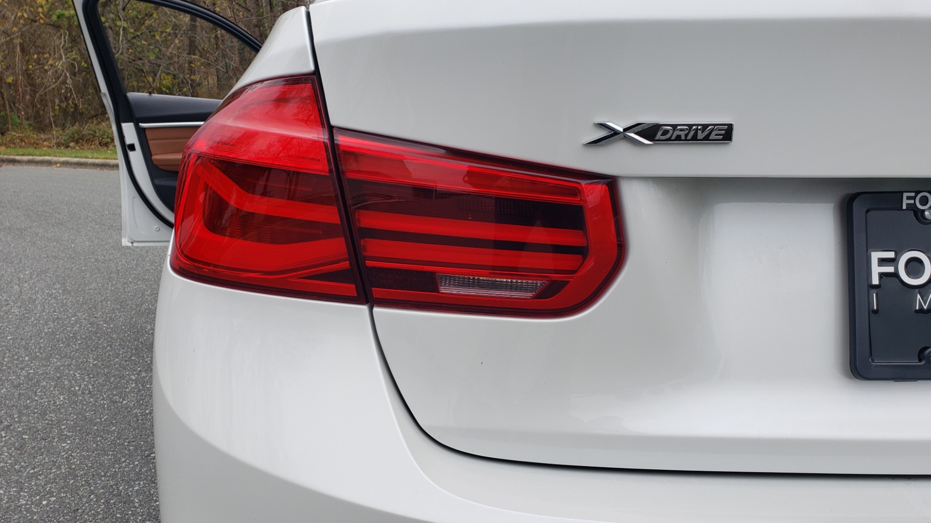 Used 2017 BMW 3 SERIES 330I XDRIVE PREMIUM / NAV / DRVR ASST / CLD WTHR / REARVIEW for sale Sold at Formula Imports in Charlotte NC 28227 24
