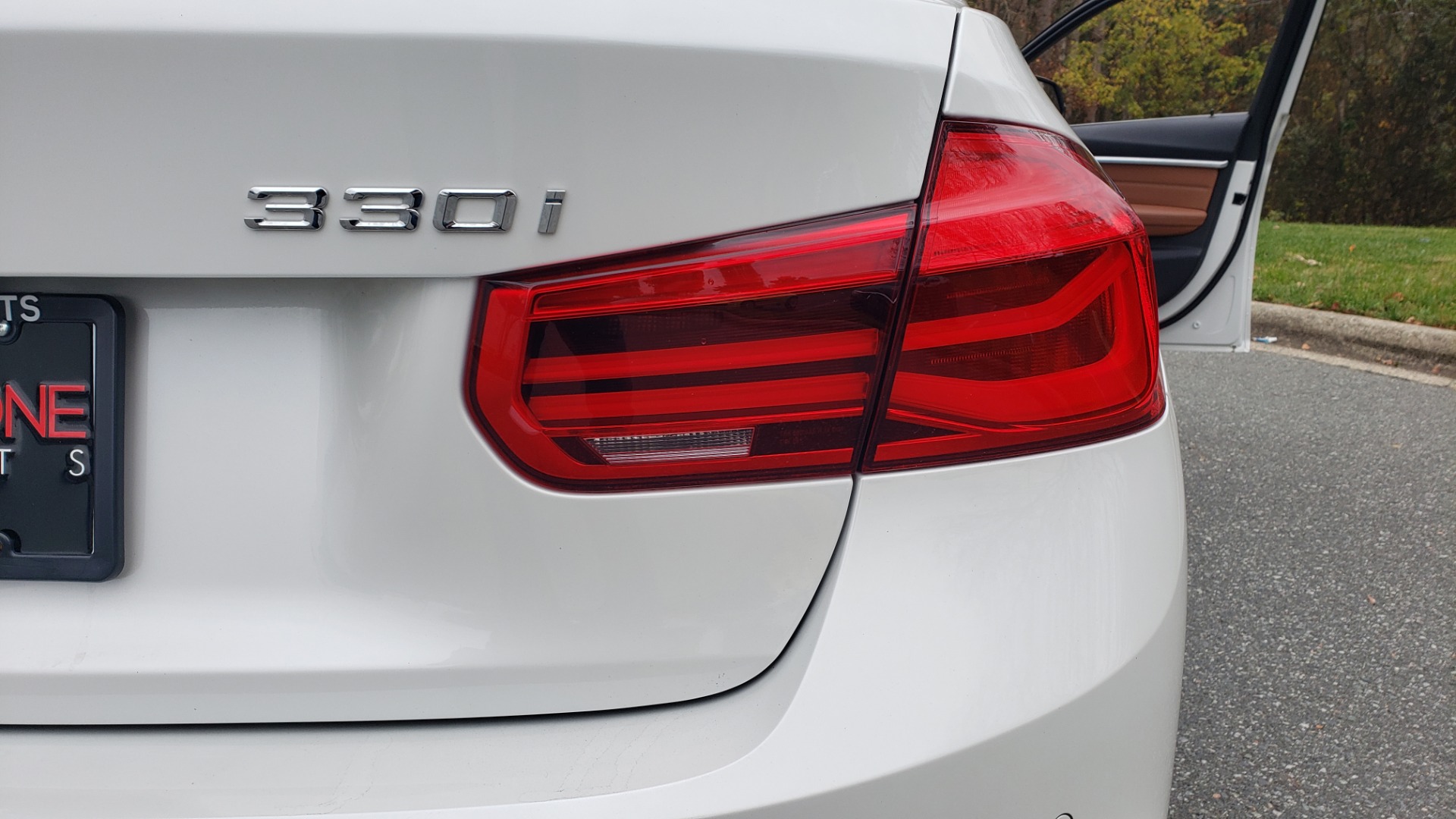 Used 2017 BMW 3 SERIES 330I XDRIVE PREMIUM / NAV / DRVR ASST / CLD WTHR / REARVIEW for sale Sold at Formula Imports in Charlotte NC 28227 25