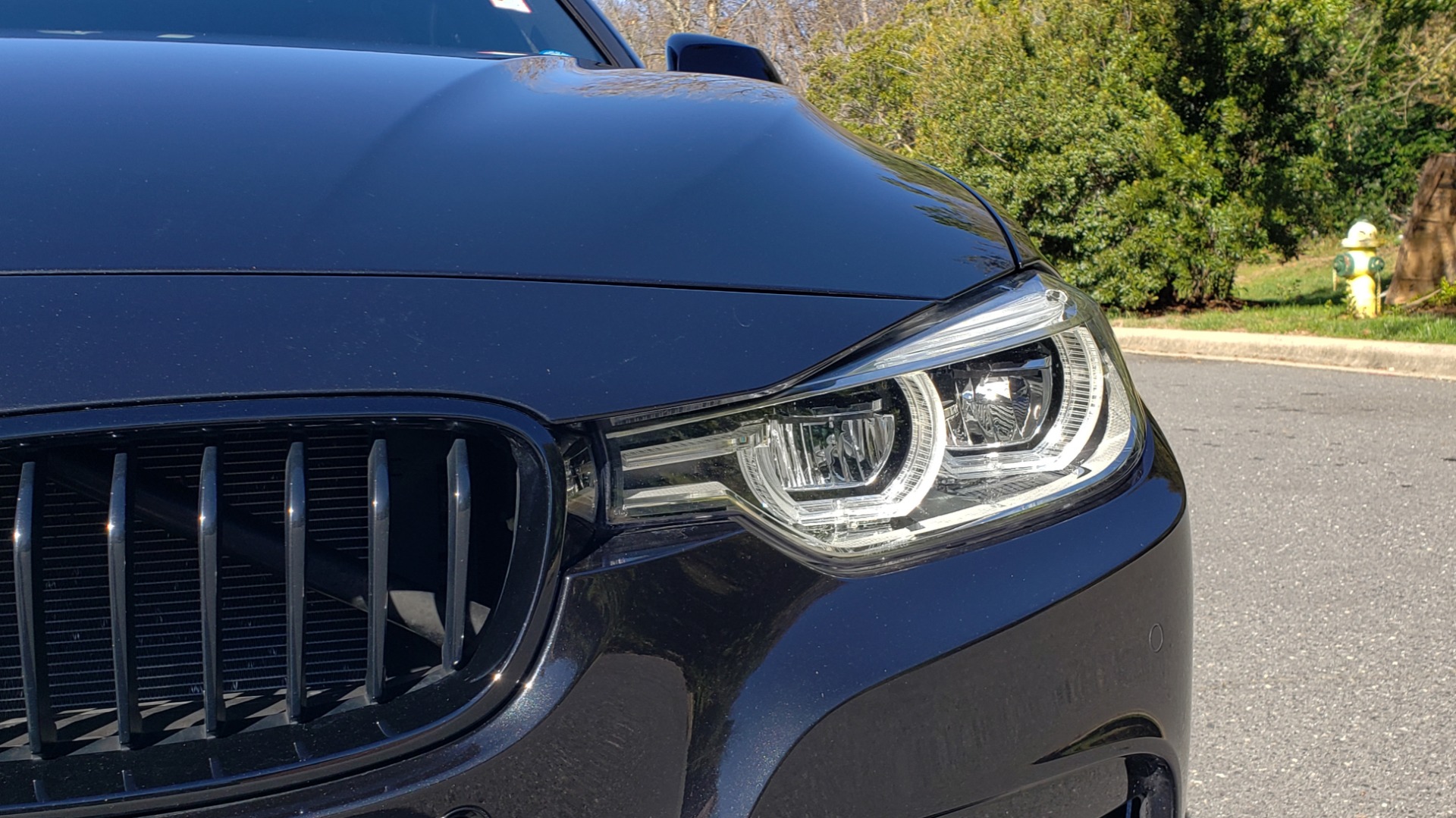 Used 2017 BMW 3 SERIES 330IXDRIVE M-SPORT / PREMIUM / DRVR ASST / CLD WTHR / NAV / APPLE CARPLAY for sale Sold at Formula Imports in Charlotte NC 28227 20