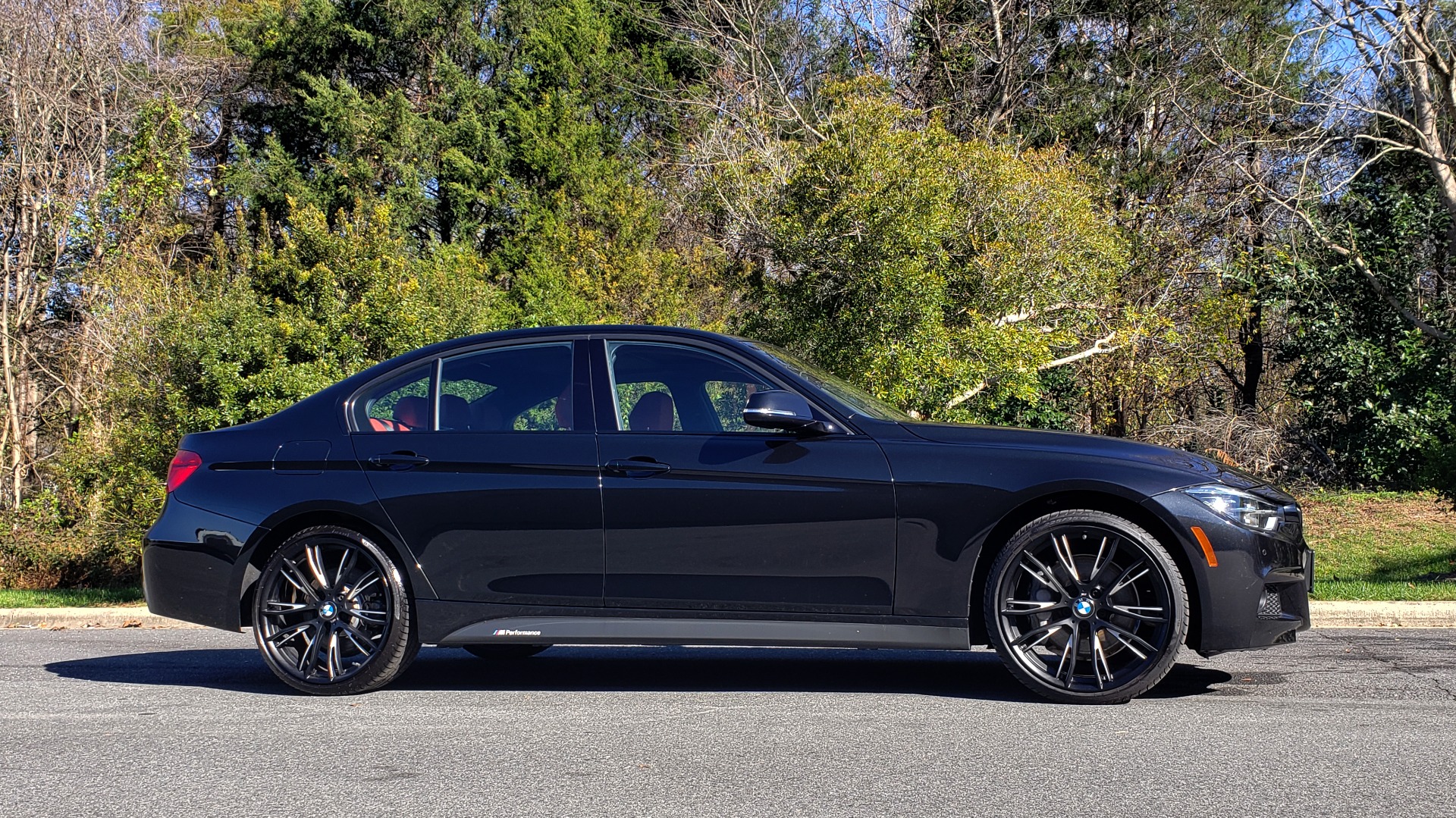 Used 2017 BMW 3 SERIES 330IXDRIVE M-SPORT / PREMIUM / DRVR ASST / CLD WTHR / NAV / APPLE CARPLAY for sale Sold at Formula Imports in Charlotte NC 28227 6
