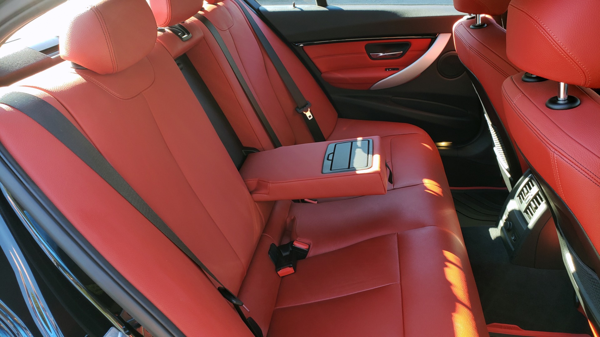 Used 2017 BMW 3 SERIES 330IXDRIVE M-SPORT / PREMIUM / DRVR ASST / CLD WTHR / NAV / APPLE CARPLAY for sale Sold at Formula Imports in Charlotte NC 28227 68