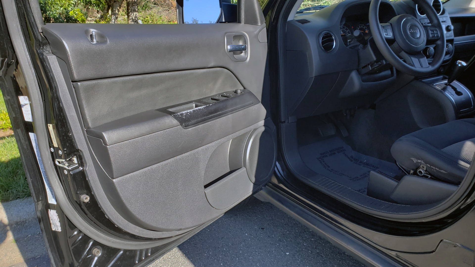 Used 2014 Jeep PATRIOT SPORT / 4WD 4-DR / POWER VALUE GRP / 4-CYL / 6-SPD AUTO for sale Sold at Formula Imports in Charlotte NC 28227 27