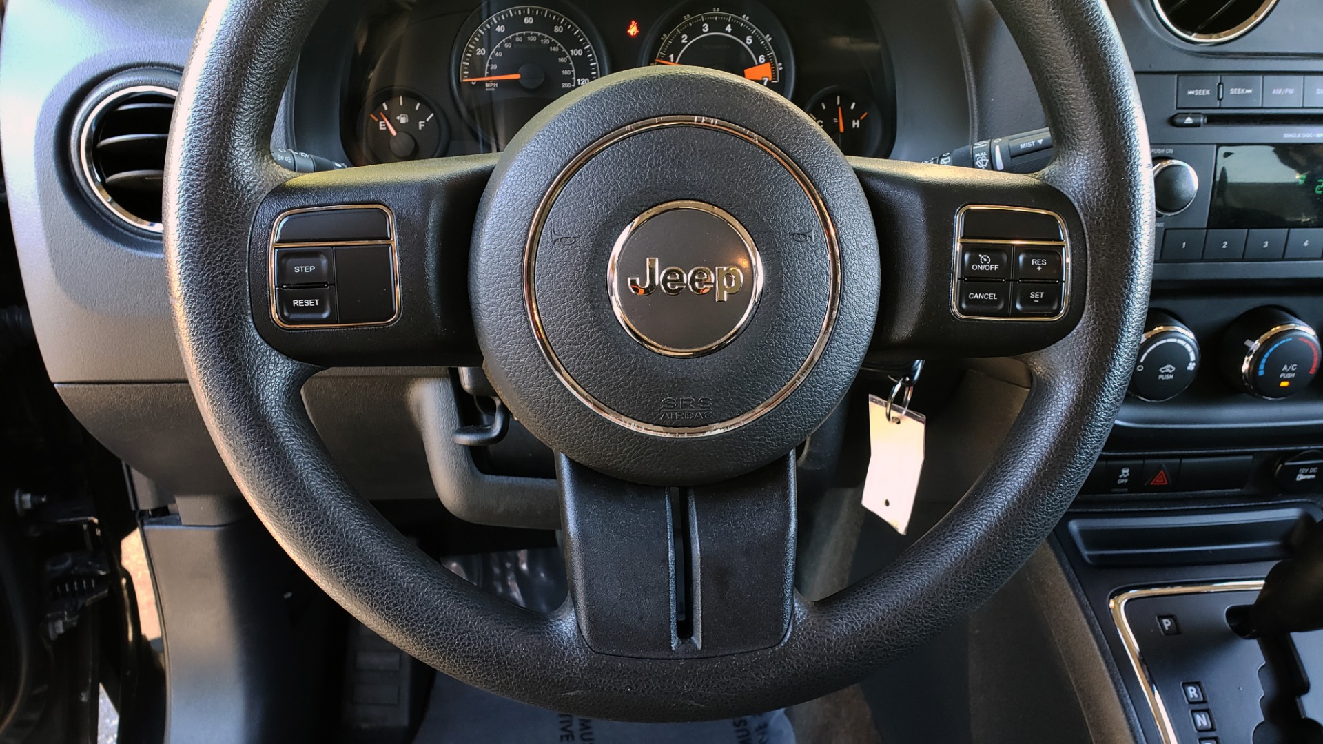 Used 2014 Jeep PATRIOT SPORT / 4WD 4-DR / POWER VALUE GRP / 4-CYL / 6-SPD AUTO for sale Sold at Formula Imports in Charlotte NC 28227 31