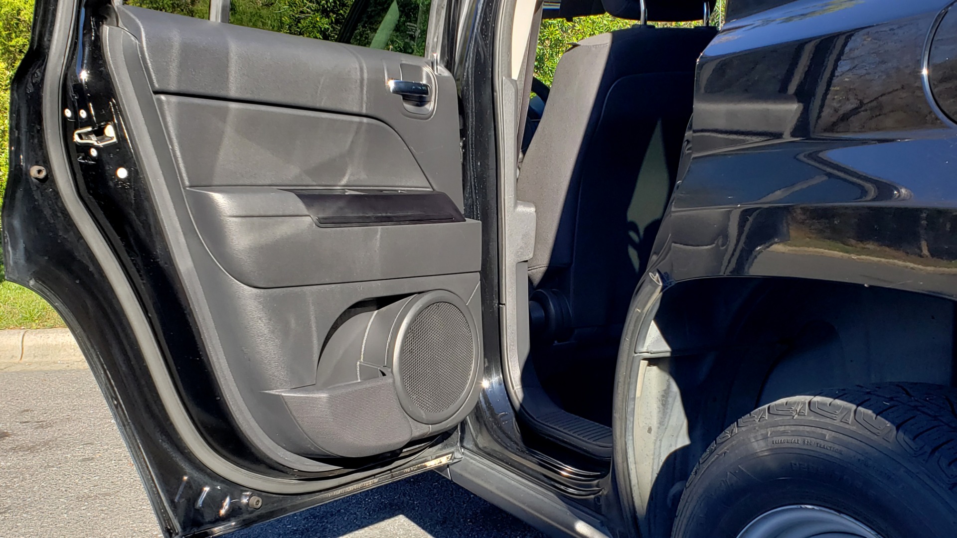 Used 2014 Jeep PATRIOT SPORT / 4WD 4-DR / POWER VALUE GRP / 4-CYL / 6-SPD AUTO for sale Sold at Formula Imports in Charlotte NC 28227 45