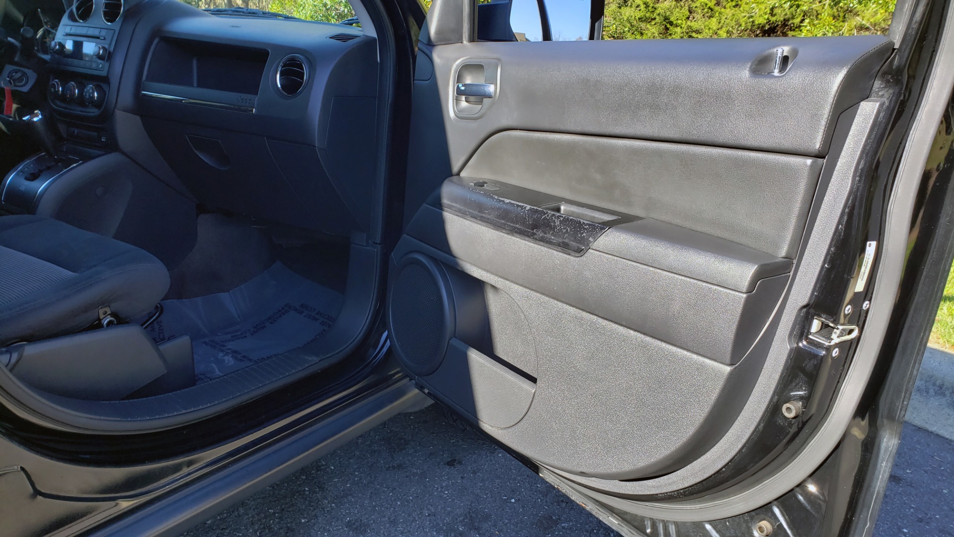 Used 2014 Jeep PATRIOT SPORT / 4WD 4-DR / POWER VALUE GRP / 4-CYL / 6-SPD AUTO for sale Sold at Formula Imports in Charlotte NC 28227 51