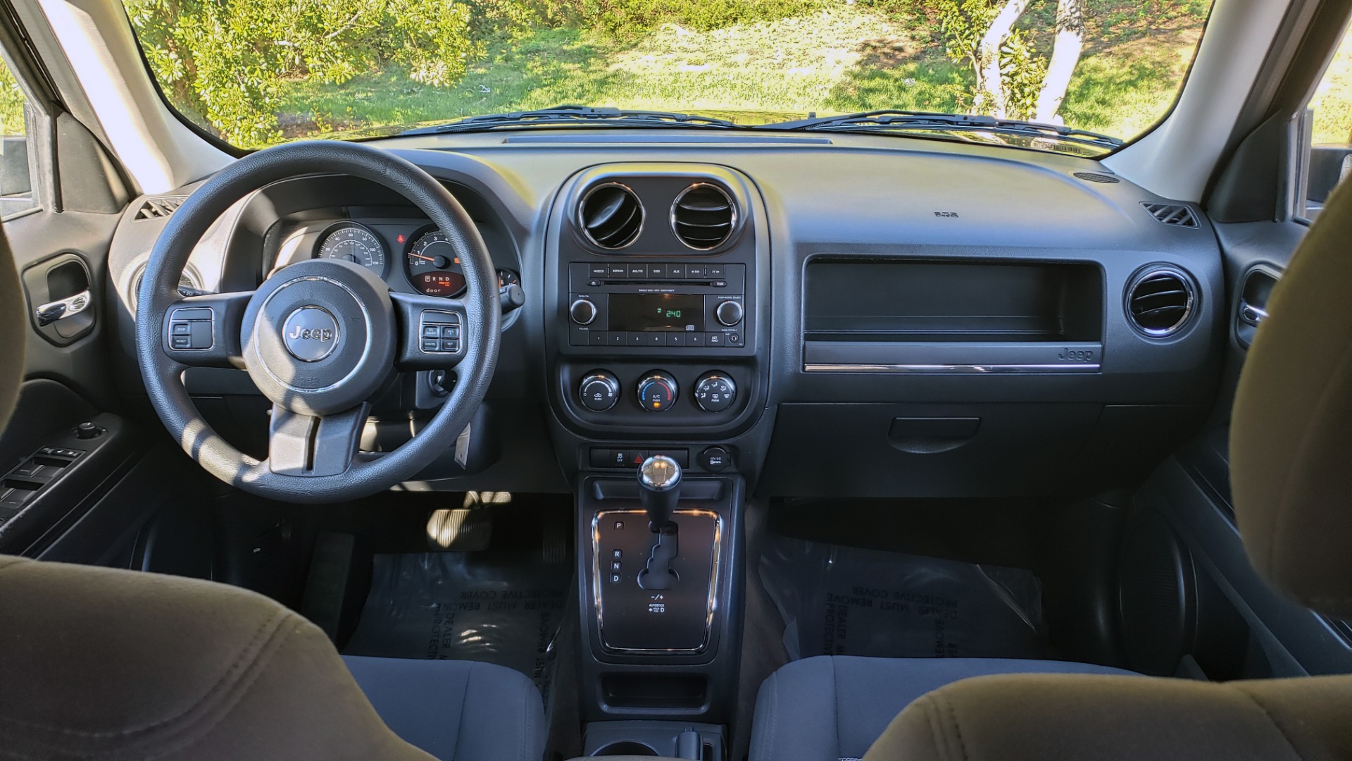 Used 2014 Jeep PATRIOT SPORT / 4WD 4-DR / POWER VALUE GRP / 4-CYL / 6-SPD AUTO for sale Sold at Formula Imports in Charlotte NC 28227 64