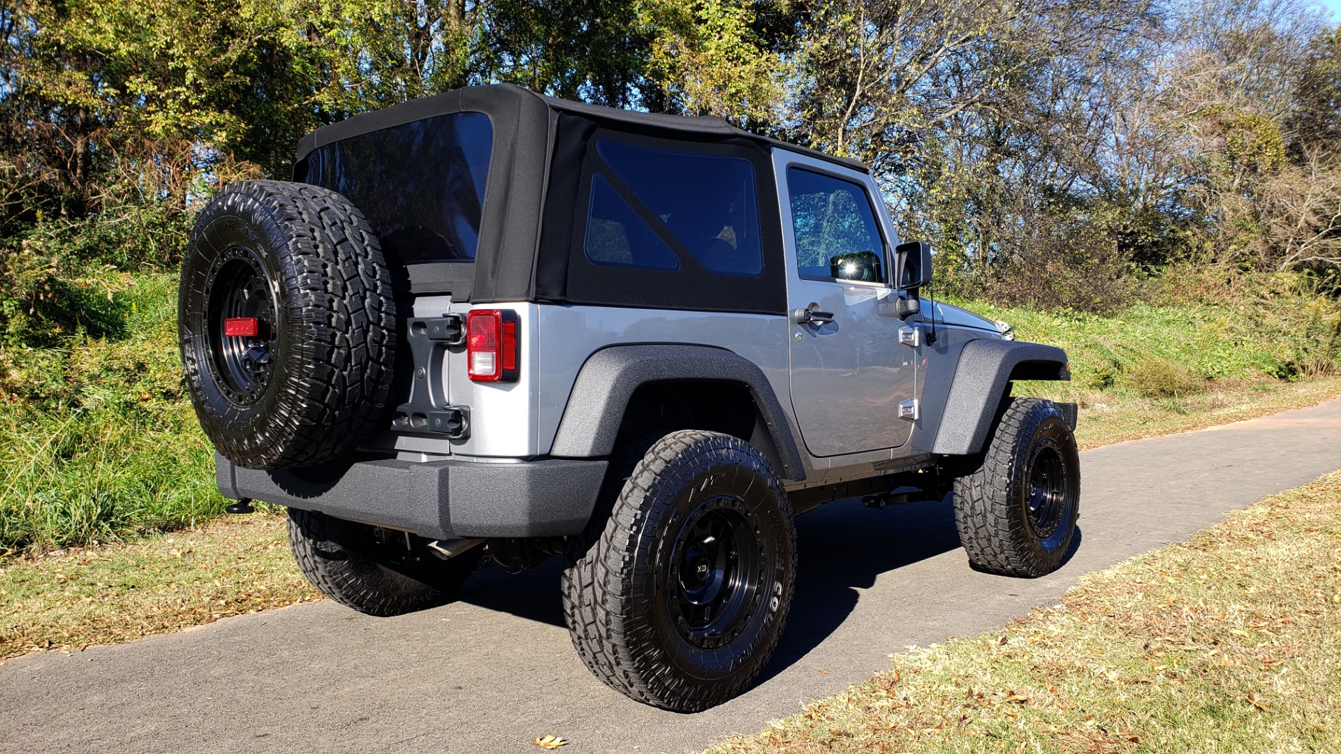 Used 2017 Jeep WRANGLER SPORT 4X4 / 3.6L V6 / MANUAL / AIR / LED LIGHTING / TOW GRP / AL for sale Sold at Formula Imports in Charlotte NC 28227 10