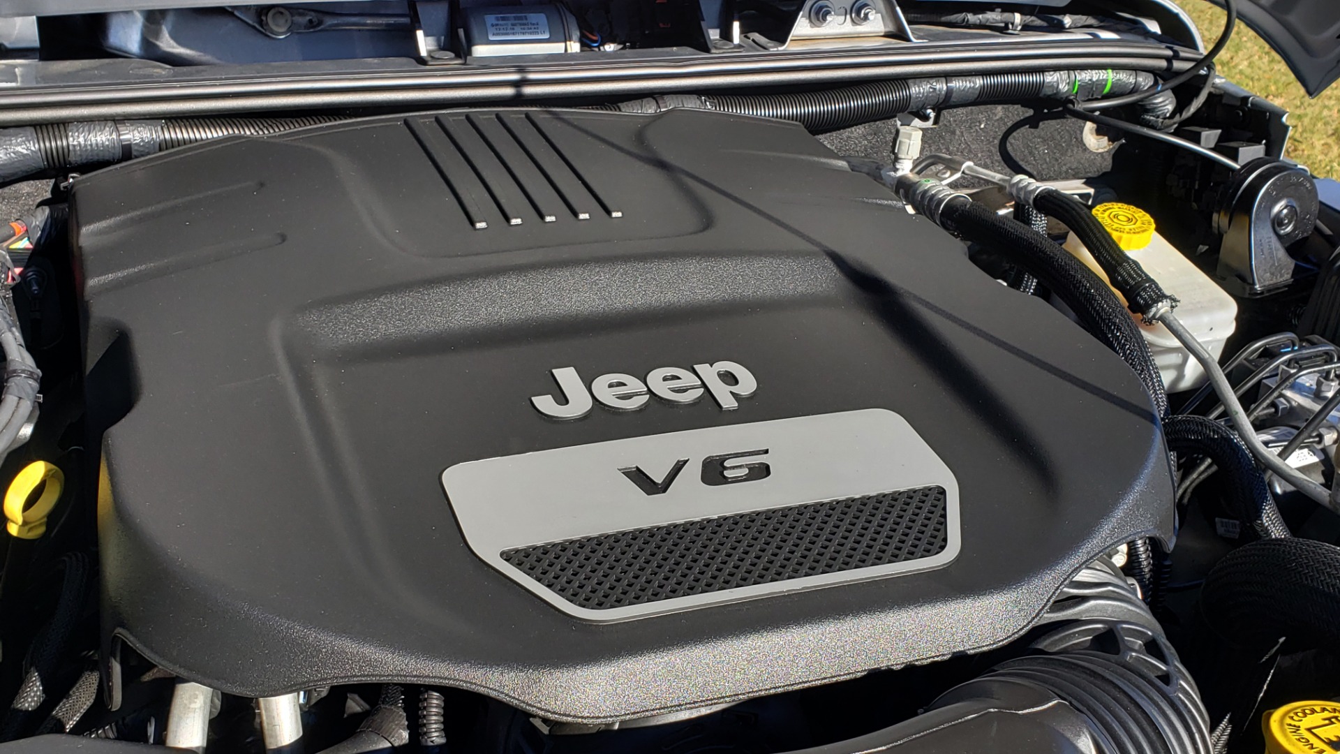 Used 2017 Jeep WRANGLER SPORT 4X4 / 3.6L V6 / MANUAL / AIR / LED LIGHTING / TOW GRP / AL for sale Sold at Formula Imports in Charlotte NC 28227 22