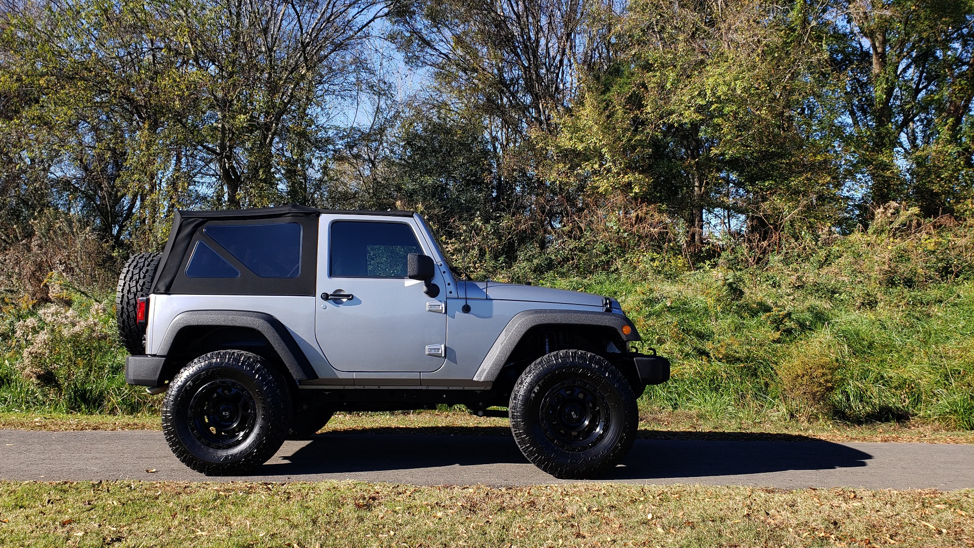 Used 2017 Jeep WRANGLER SPORT 4X4 / 3.6L V6 / MANUAL / AIR / LED LIGHTING / TOW GRP / AL for sale Sold at Formula Imports in Charlotte NC 28227 9