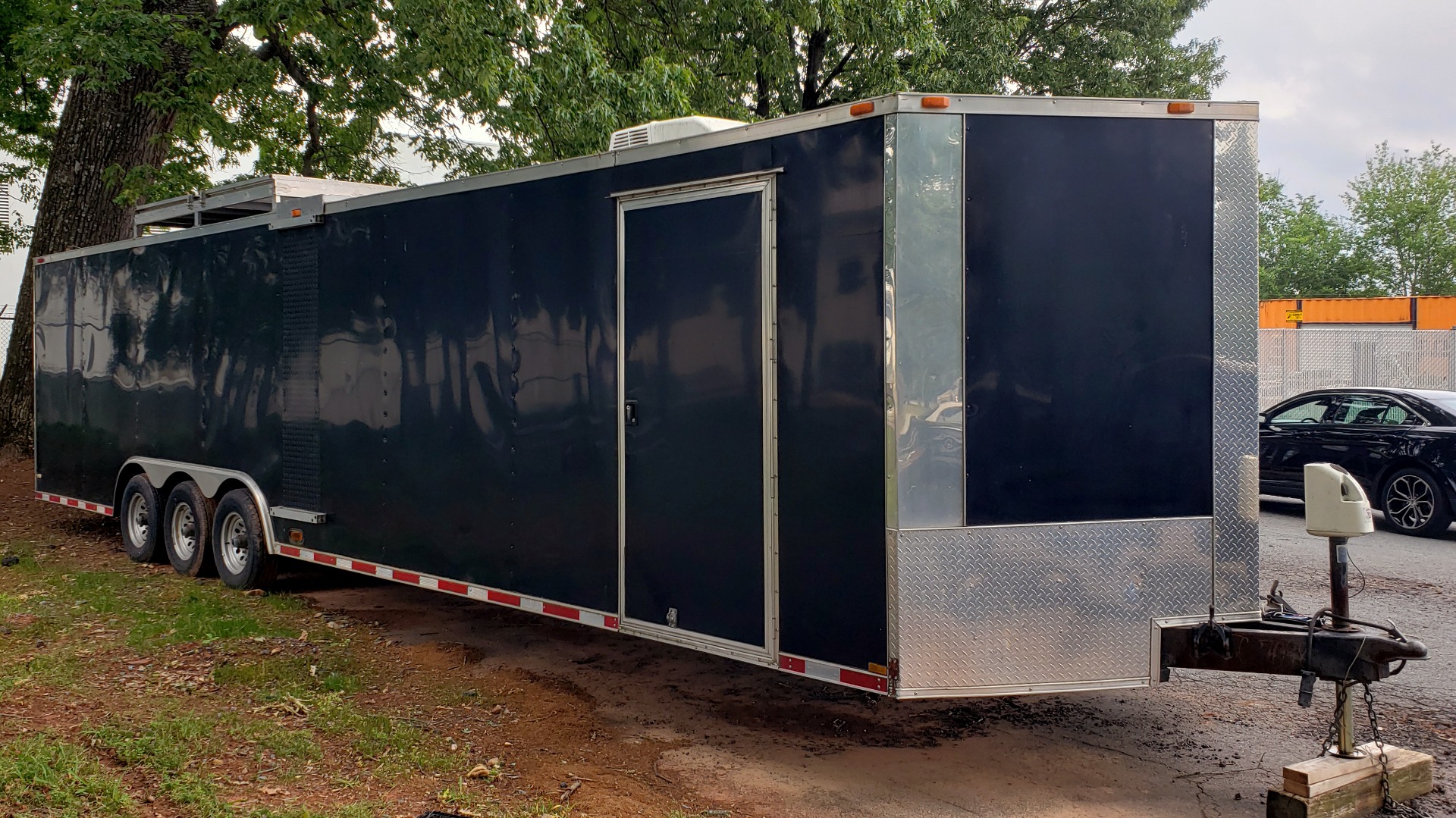 Used 2012 Hurricane 8.5x32 ENCLOSED TRAILER RAMP / AIR CONDITIONING