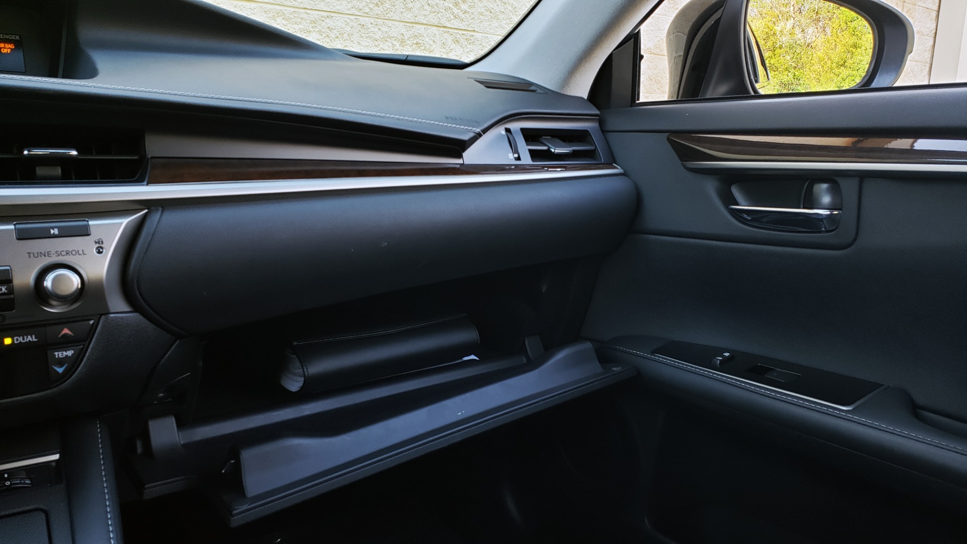 Used 2017 Lexus ES 350 PREMIUM / NAV / SUNROOF / BSM / VENT STS / REARVIEW for sale Sold at Formula Imports in Charlotte NC 28227 46